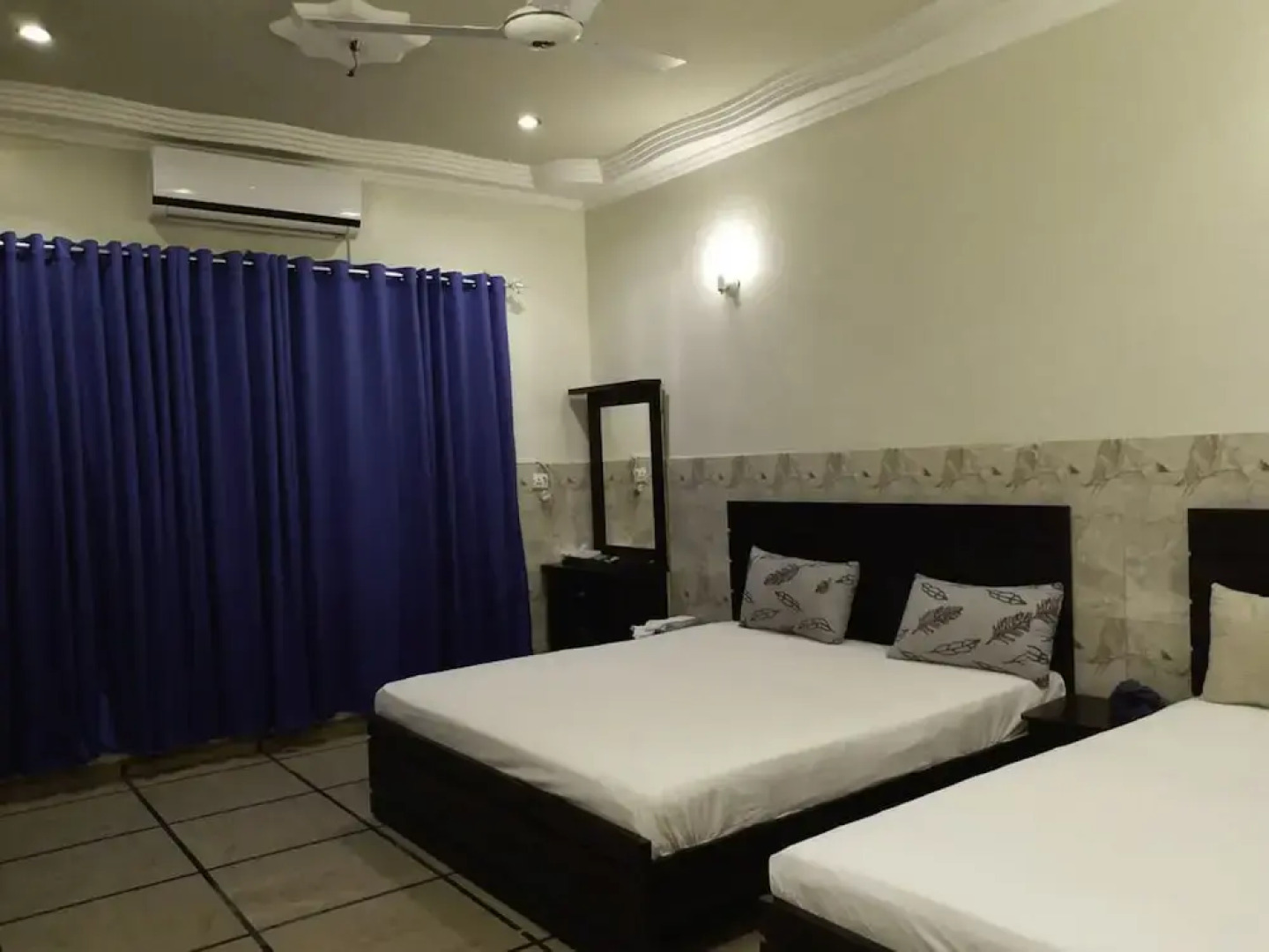 Elegant Palace Guest House