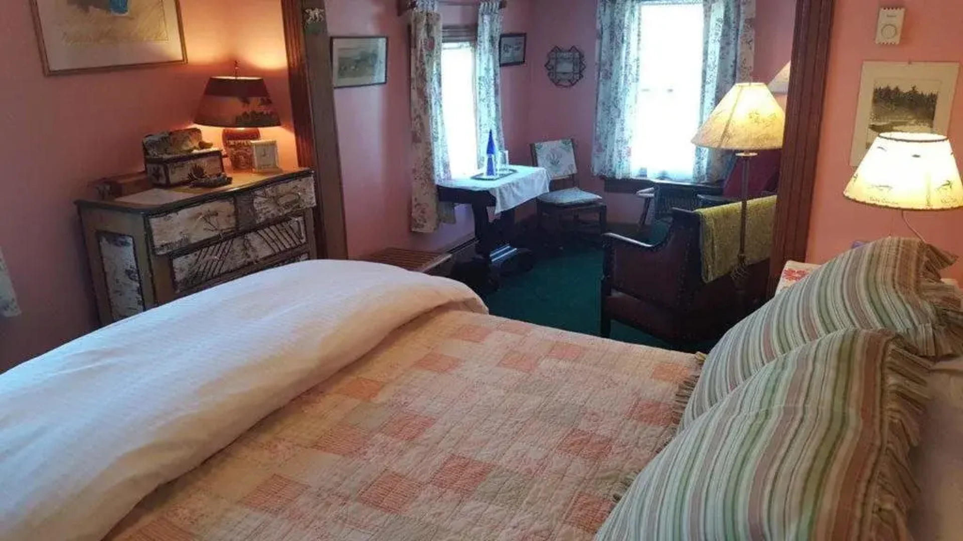 Paradox Lodge & Cedar Lodge