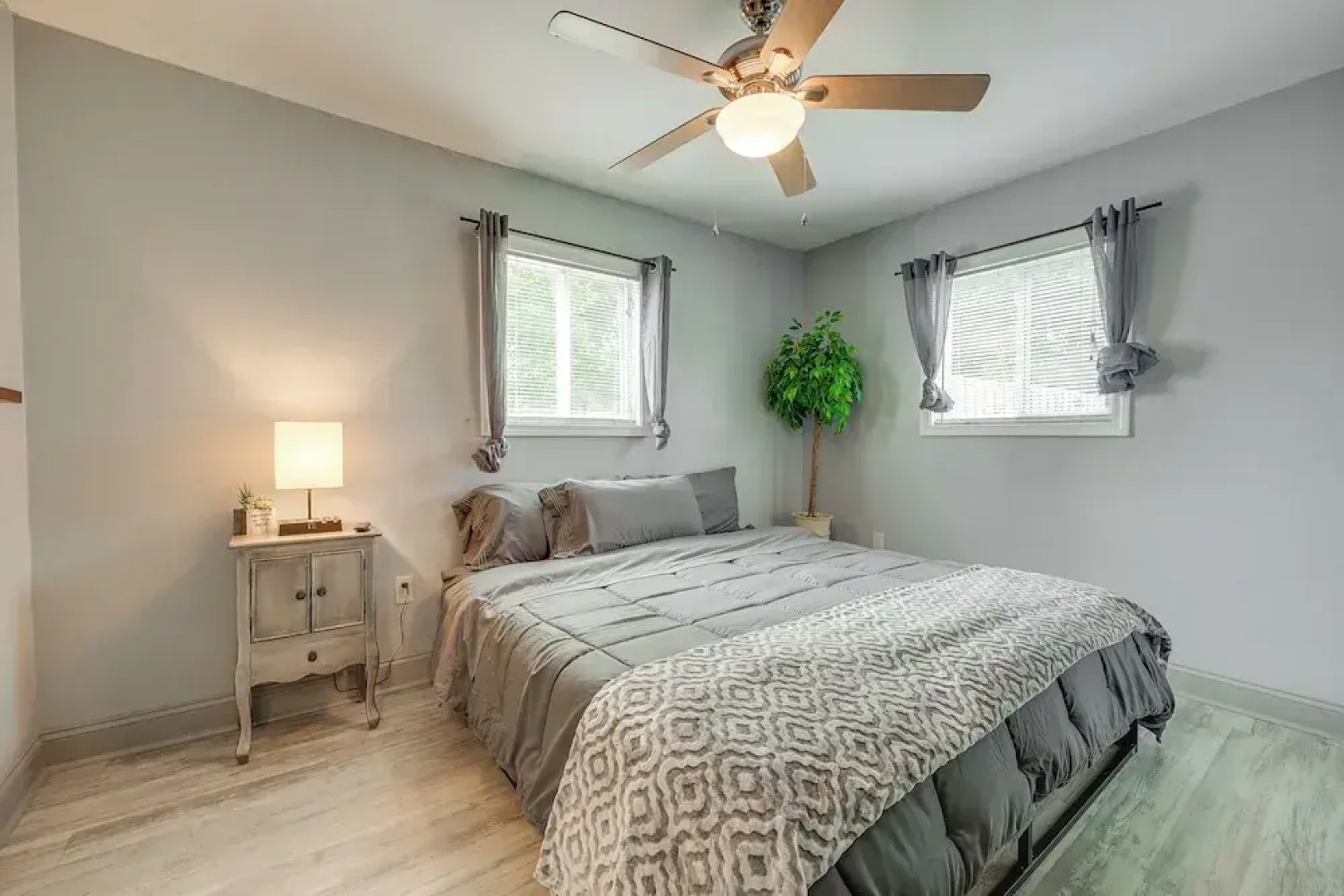Family-friendly Leland Home w/ Patio & Grill