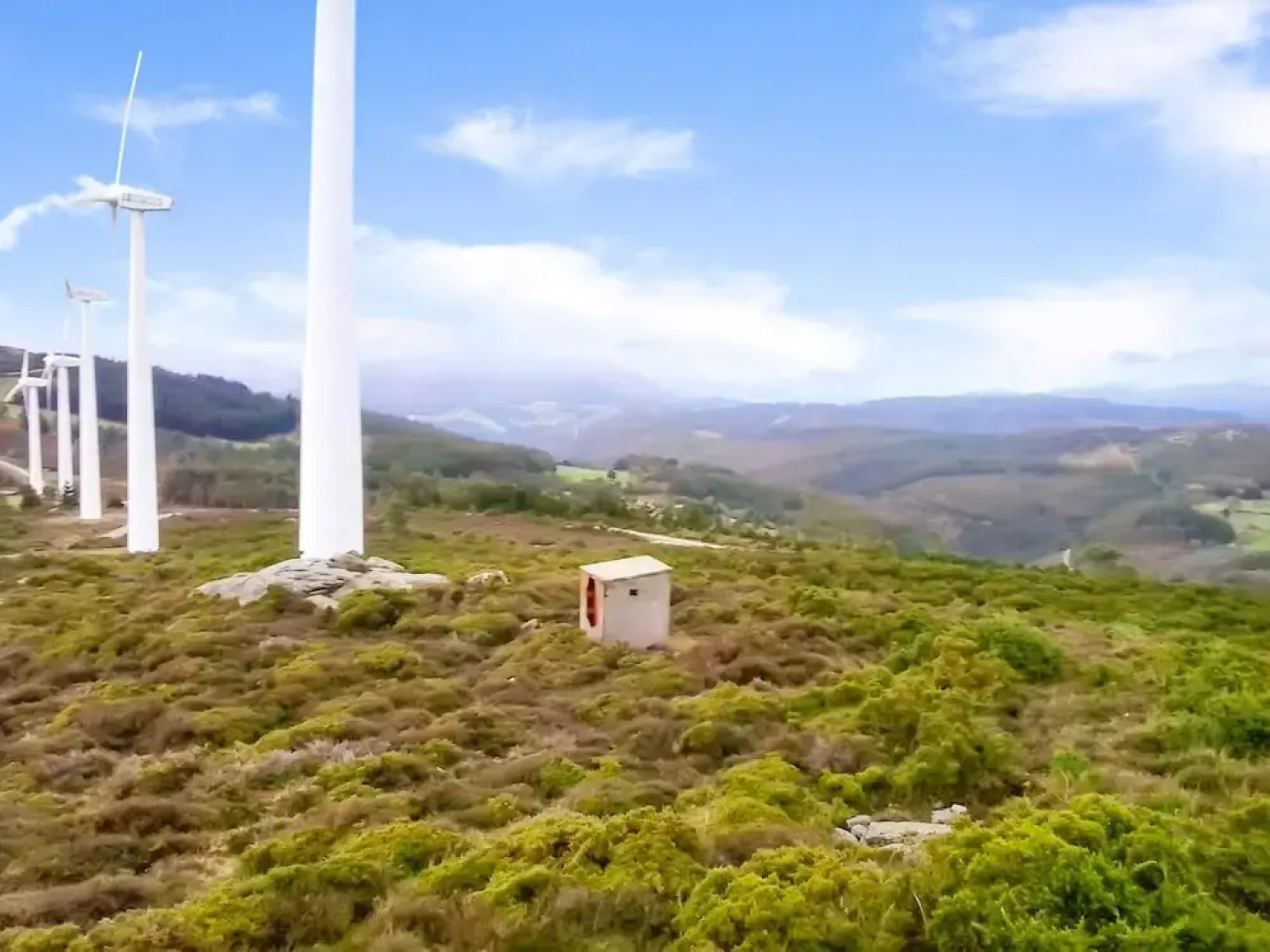 House With 4 Bedrooms in Ourol, With Wonderful Mountain View and Enclo