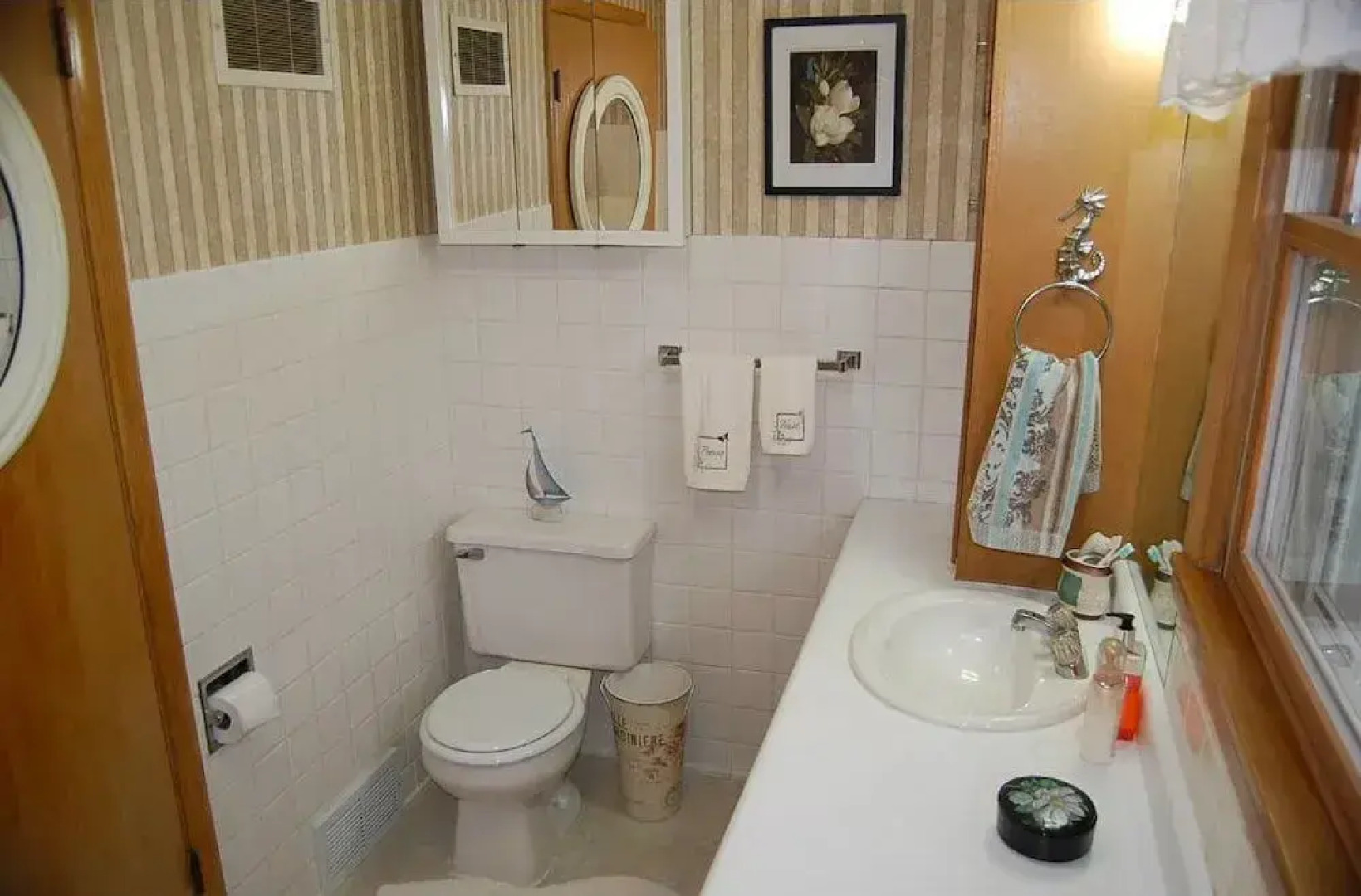 3-Bedroom Lakefront House