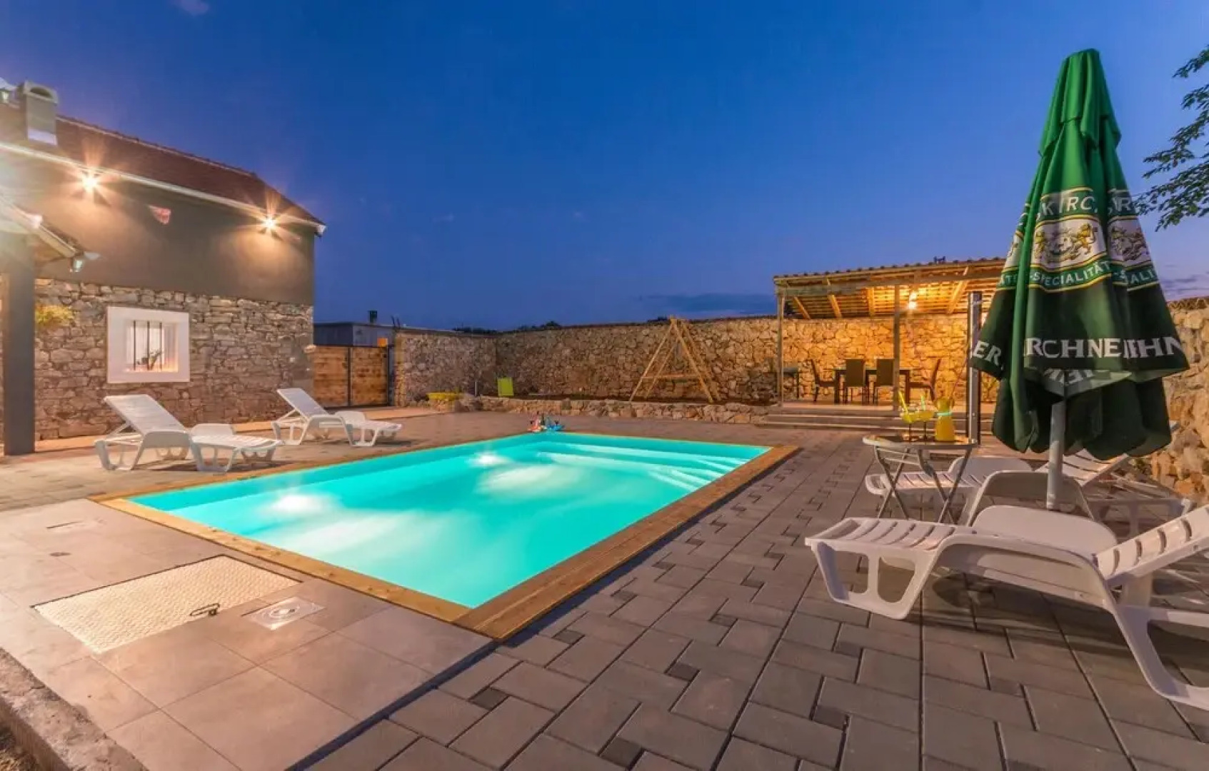 Amazing Home in Donje Rastane With 3 Bedrooms, Wifi and Outdoor Swimming Pool