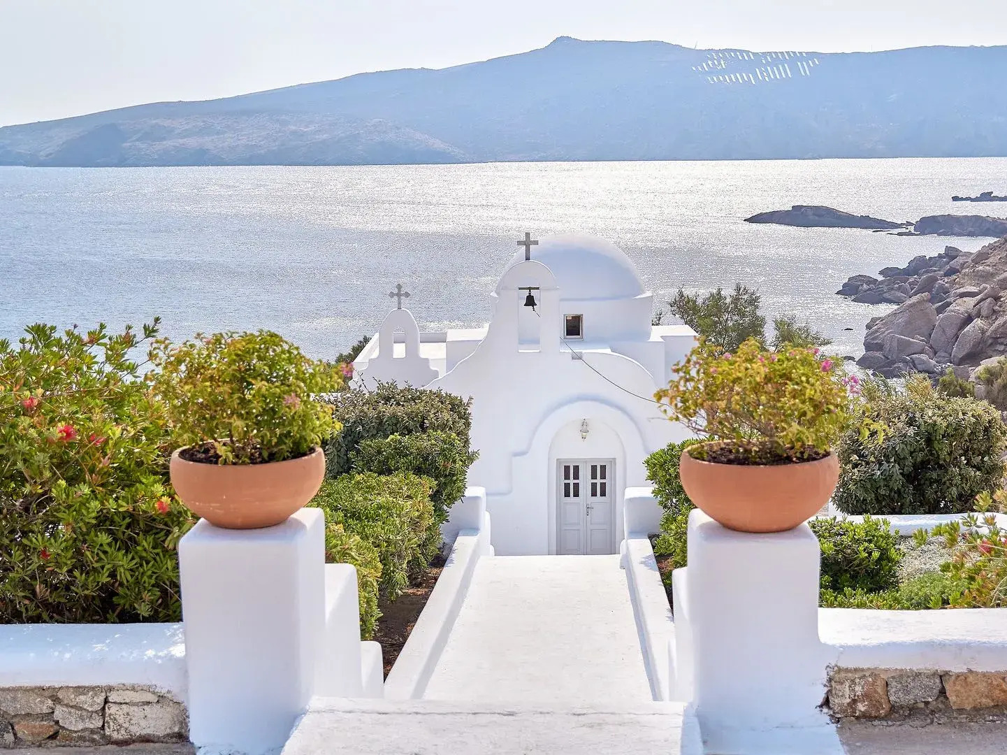 Mykonos Lolita, A Grecotel Resort to Live