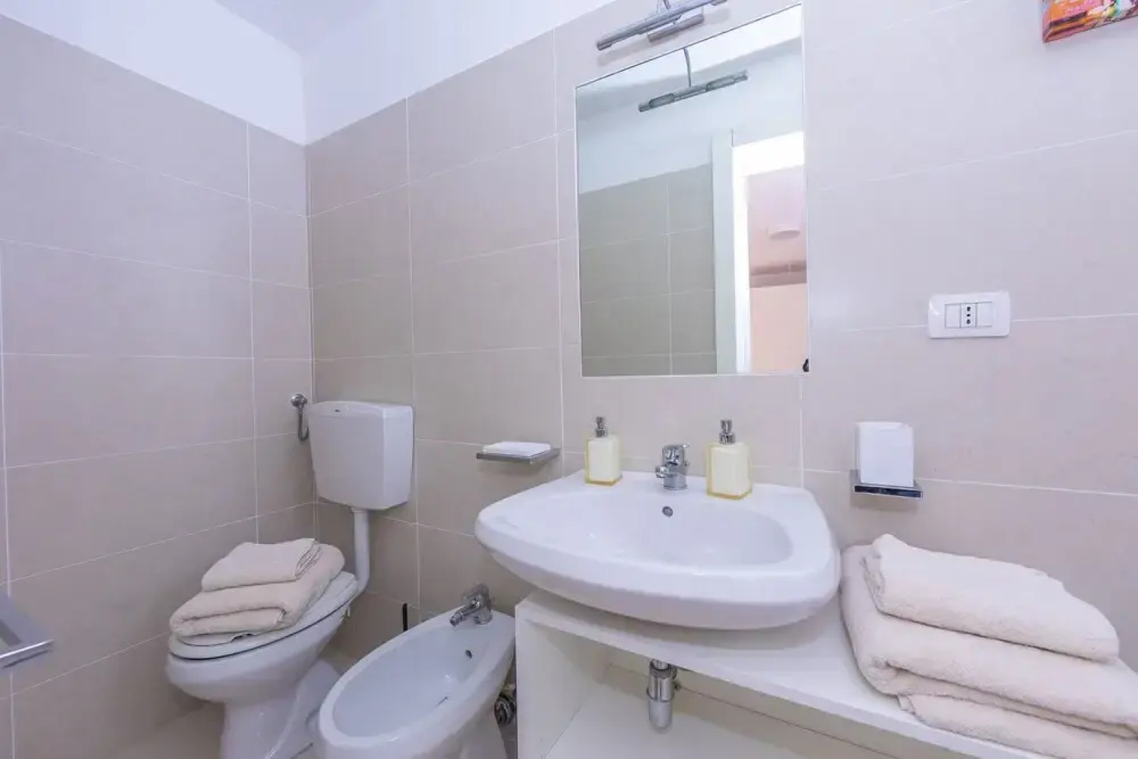 The Orange 22 Sweet Home