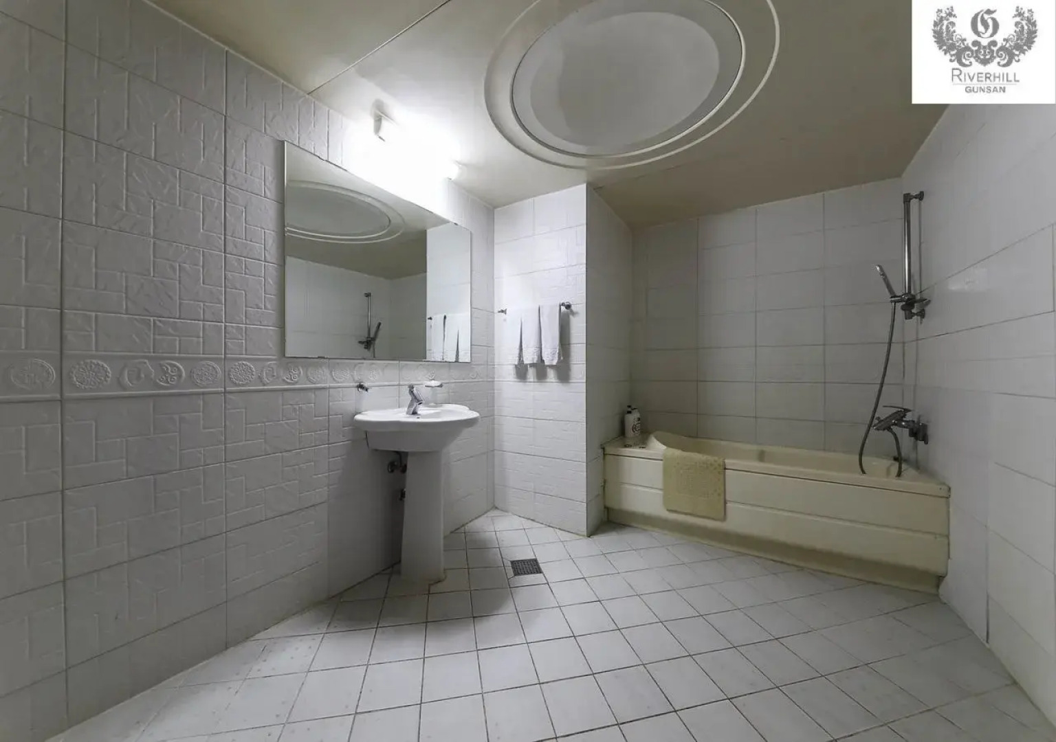 GunSan Riverhill Hotel