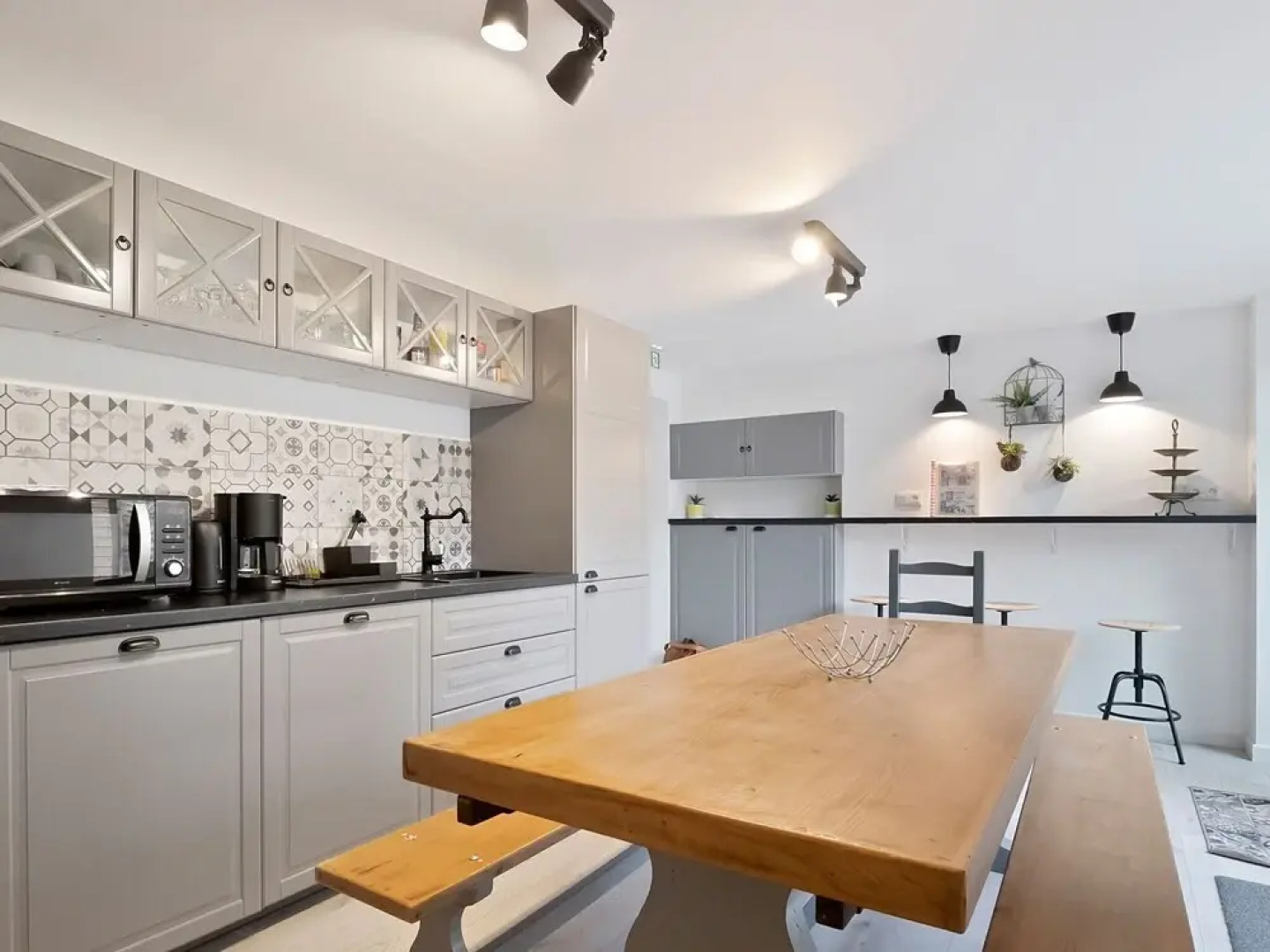 Fascinating Apartment in Bayeux With Communal Terrace/living Room and Kitchen