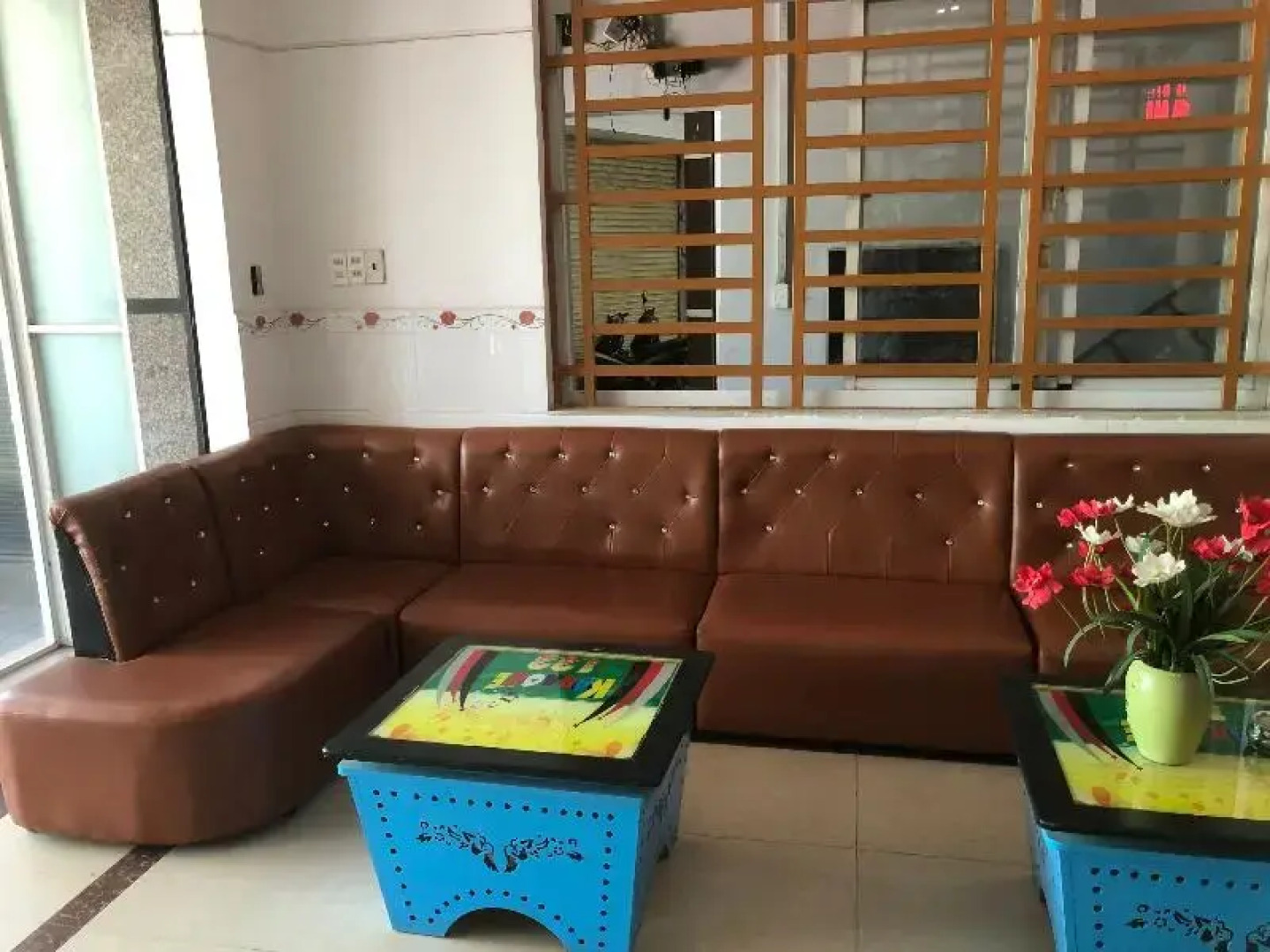 Hoa Ban Hotel by ZUZU