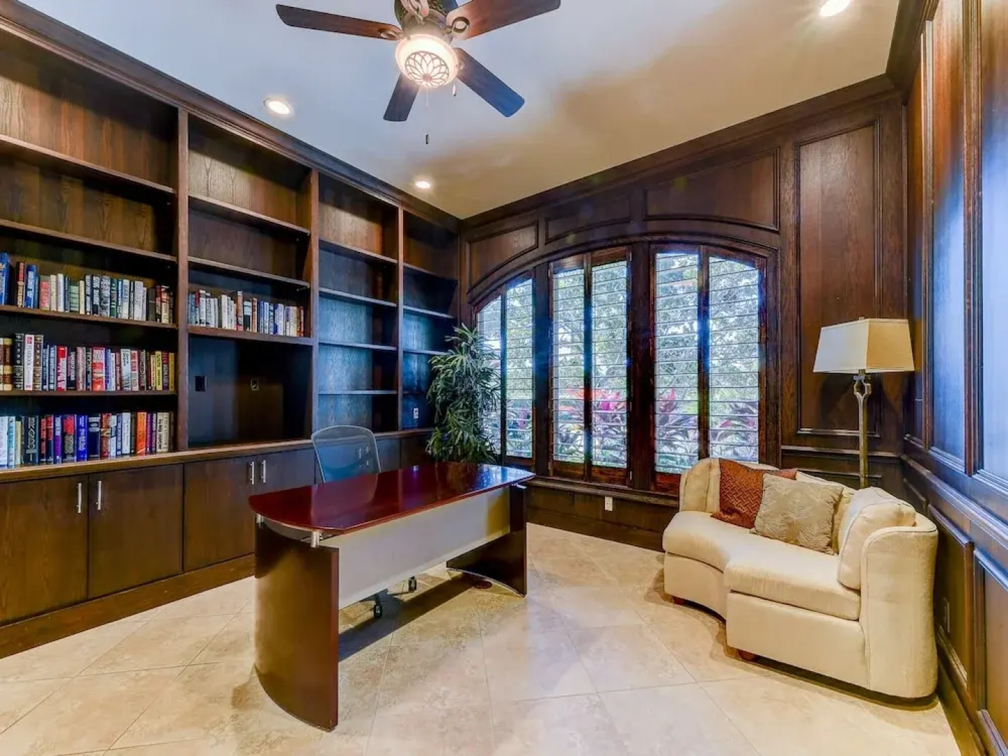 Paradise Palms by Vtrips