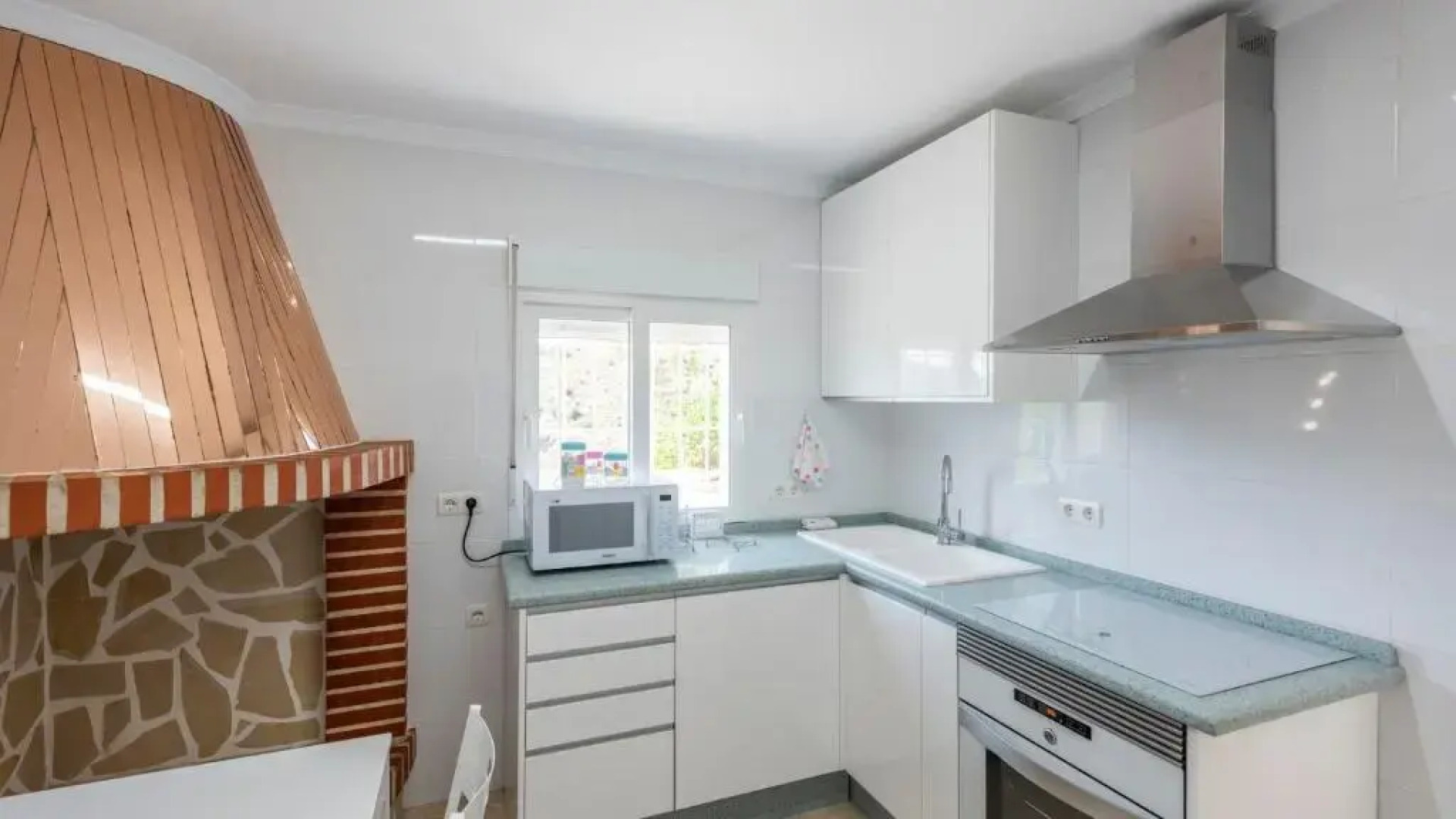 Villa Felicidad Sayalonga by Ruralidays