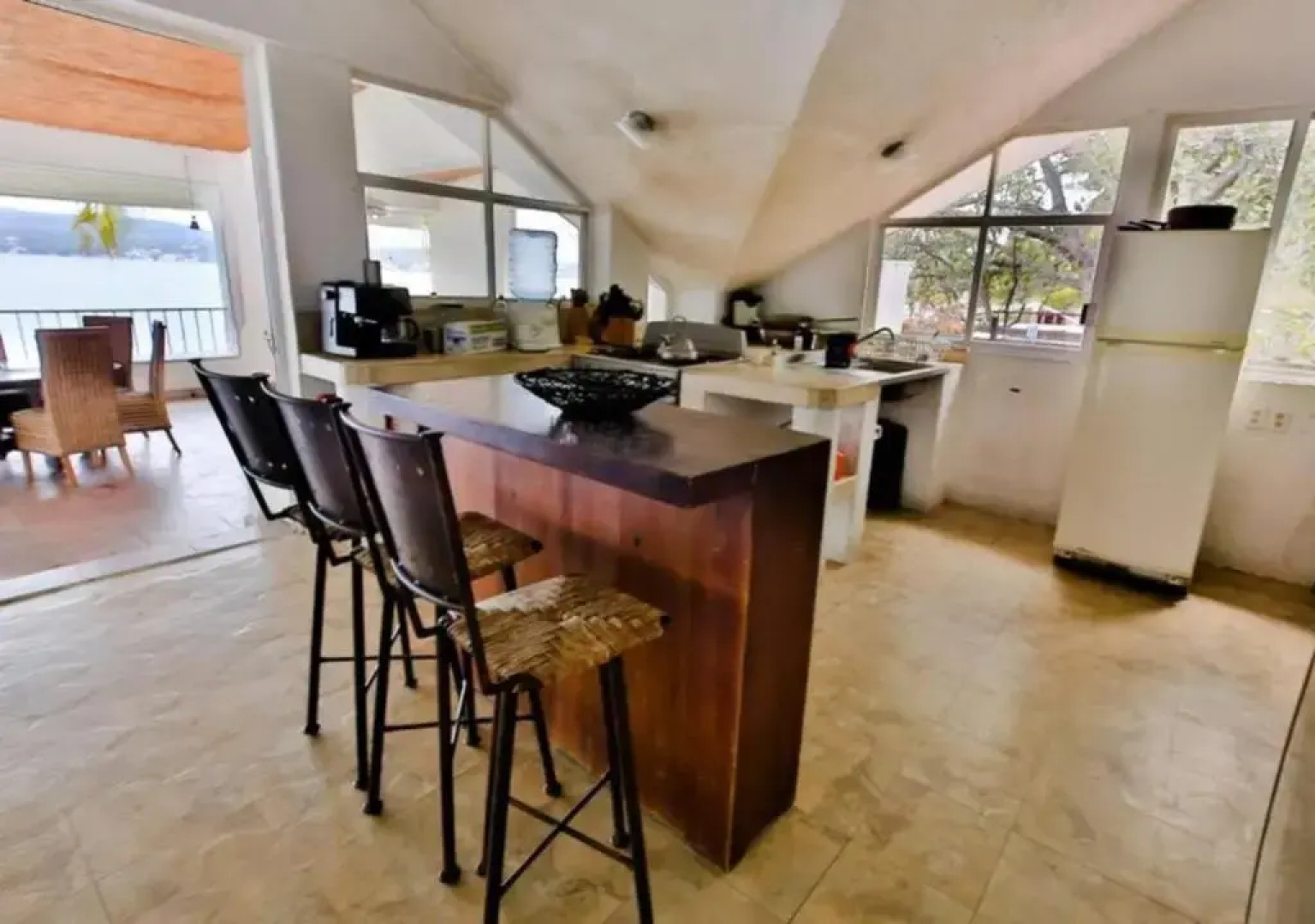 7BR Impresionante Casa De LAGO Con Alberca