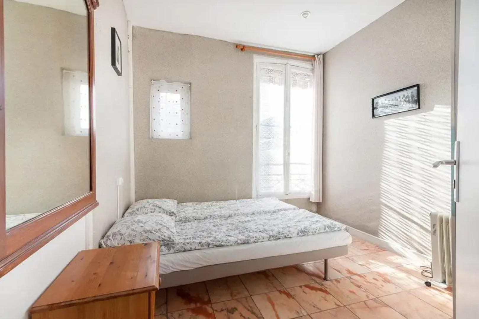 Cameleon Paris Guesthouse