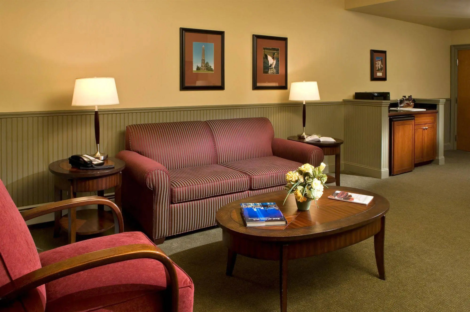 Longfellows Inn and Restaurant