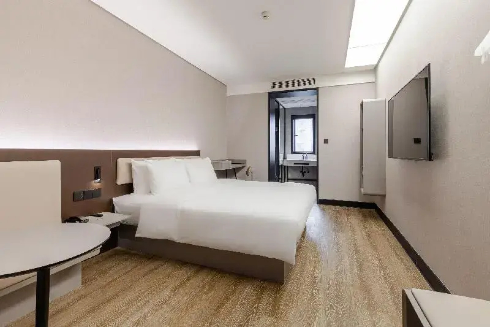 Отель Hanting Hotel Beijing Wangfujing Street Branch