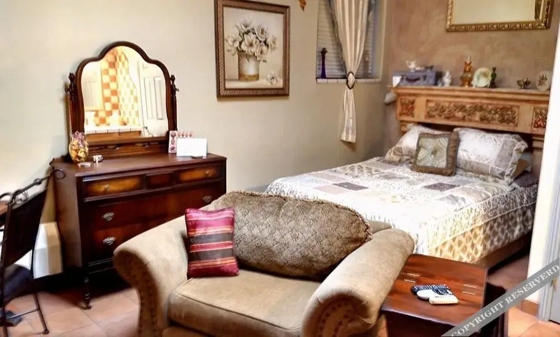 Kirk Hotel And Apartments