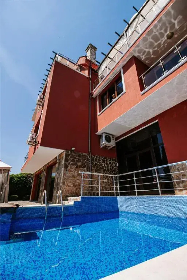 Отель Ред Игуанна