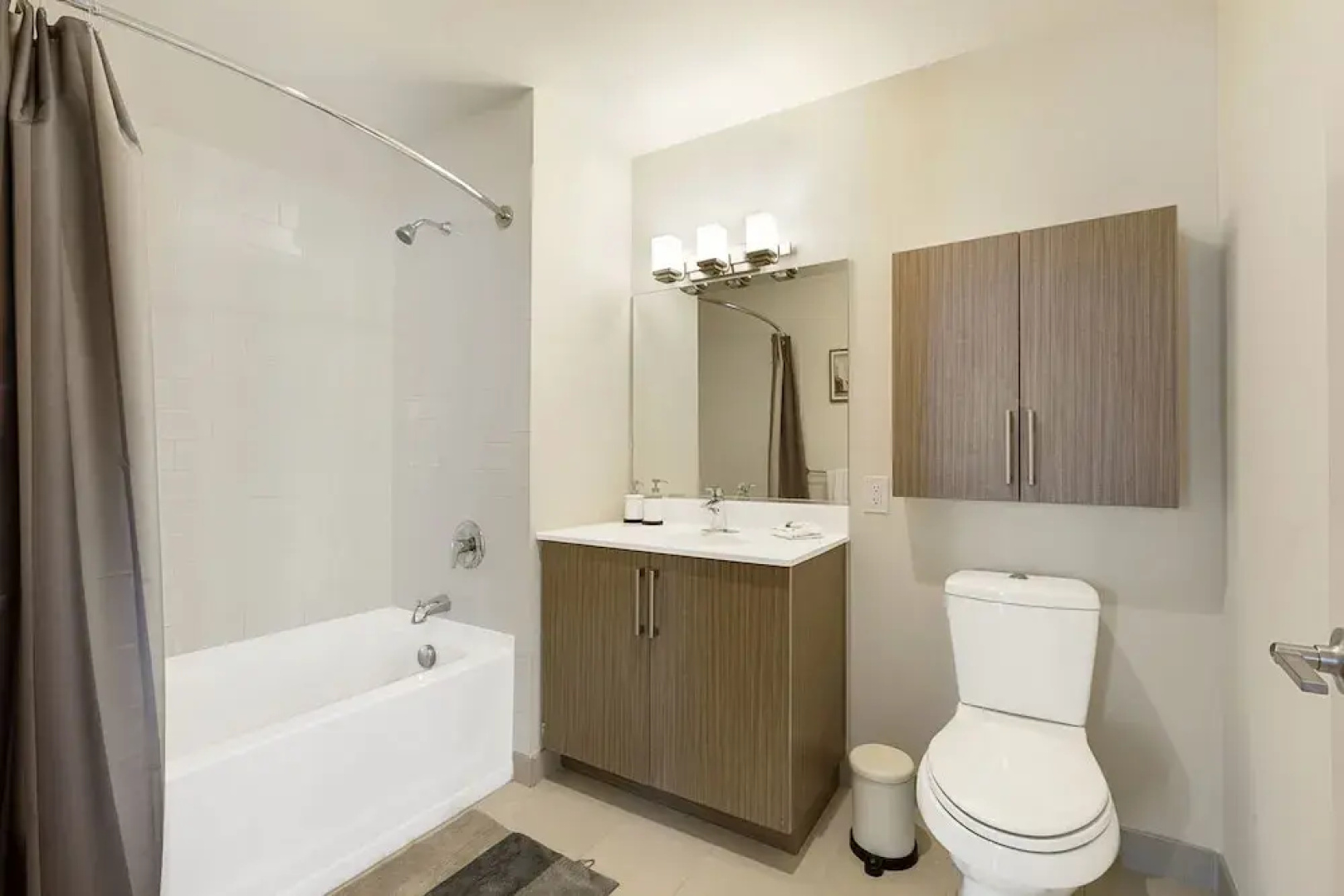 Skyline Luxury Home Suites at Newport II