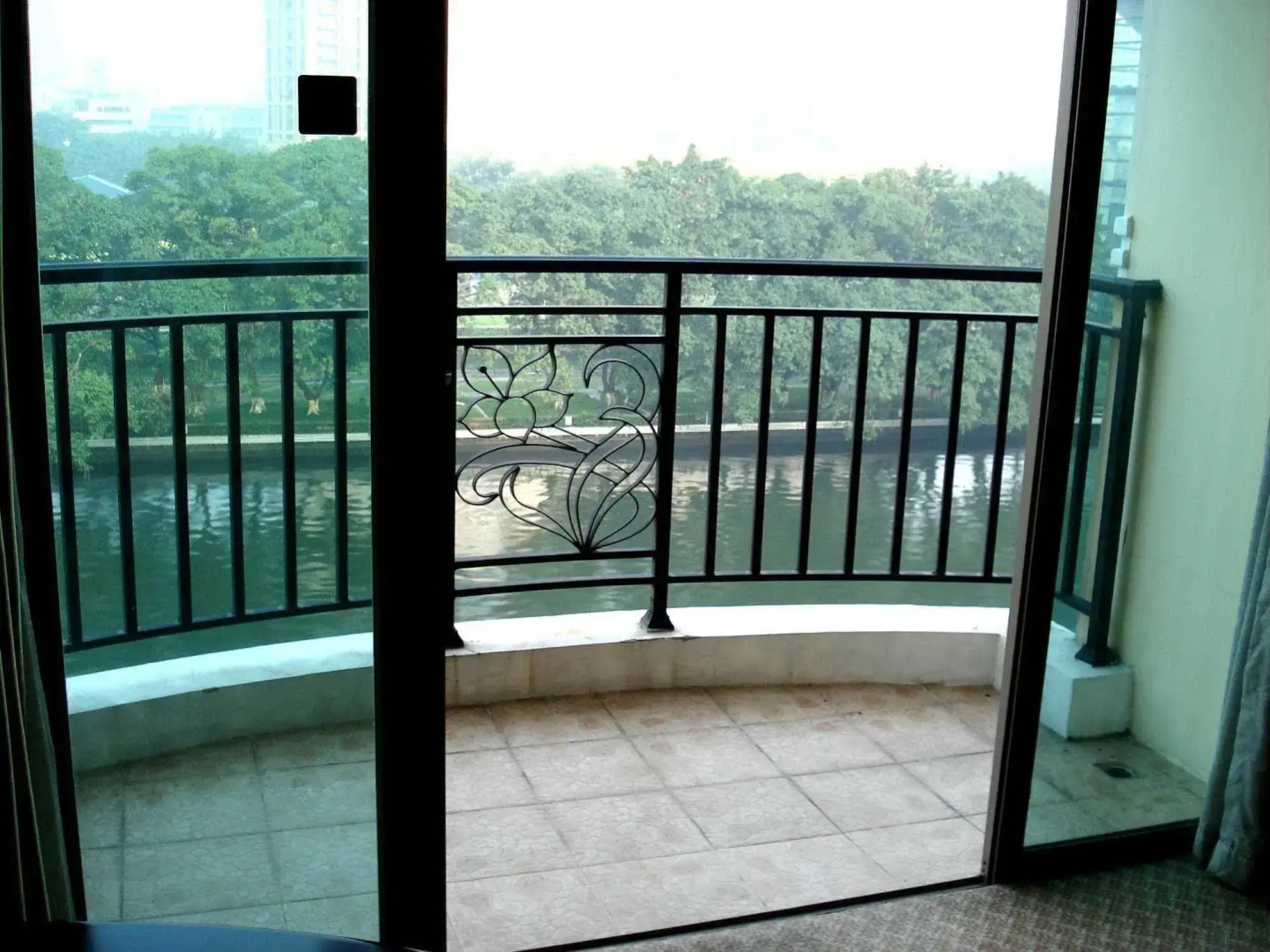 Отель JI (Zhongshan Xingzhong Plaza)