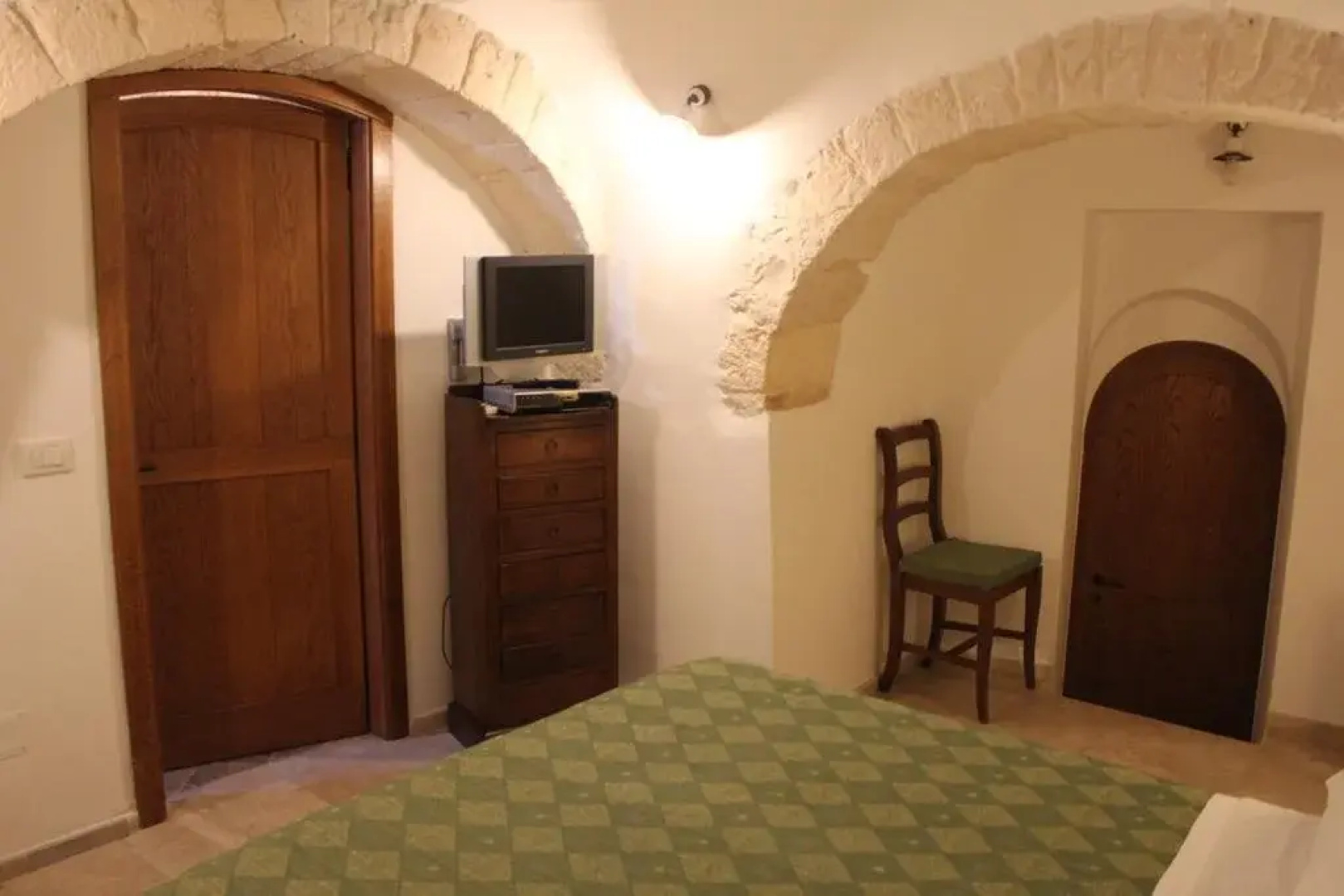 Trulli Pietradimora B&B