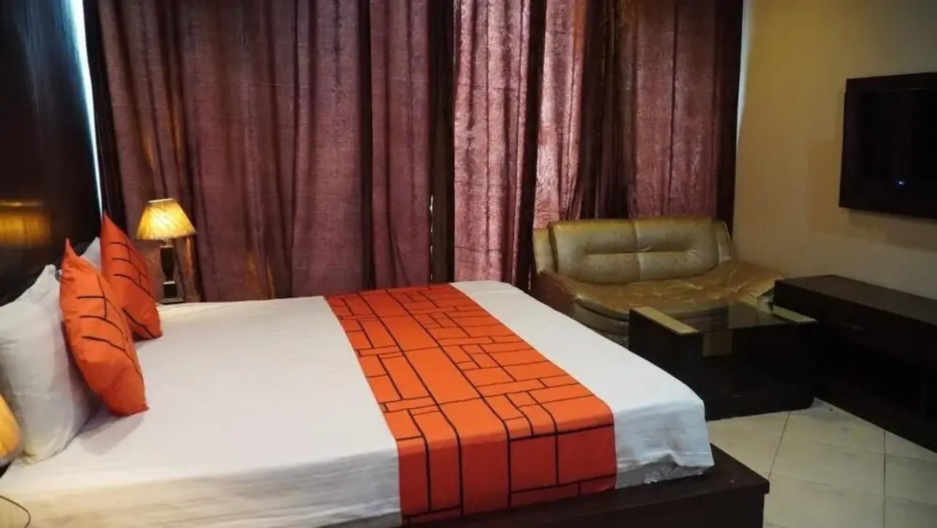 Grand Star Hotel Multan