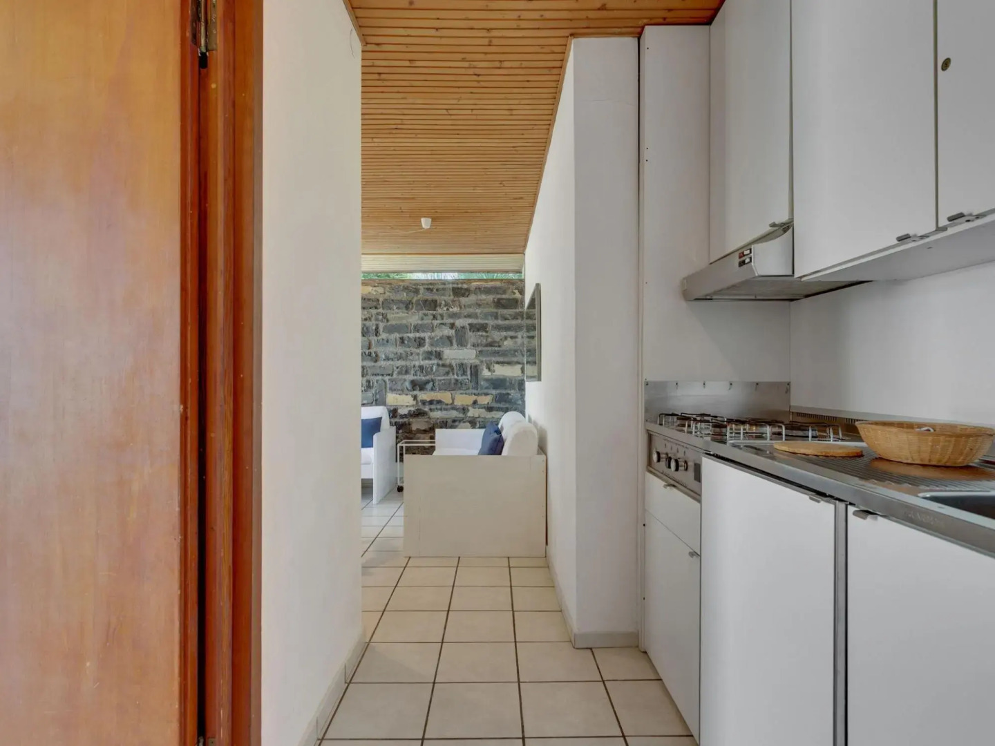 Spacious Apartment in Pognana Lario with Pool