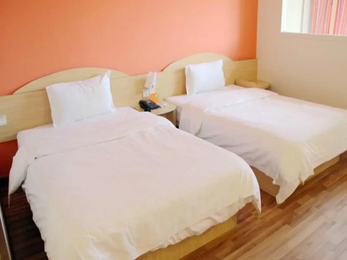 7Days Inn Nanjing Daxinggong Metro Station