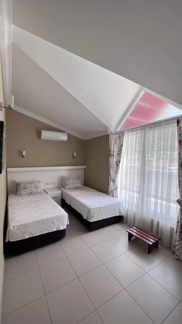 Mimoza Hotel