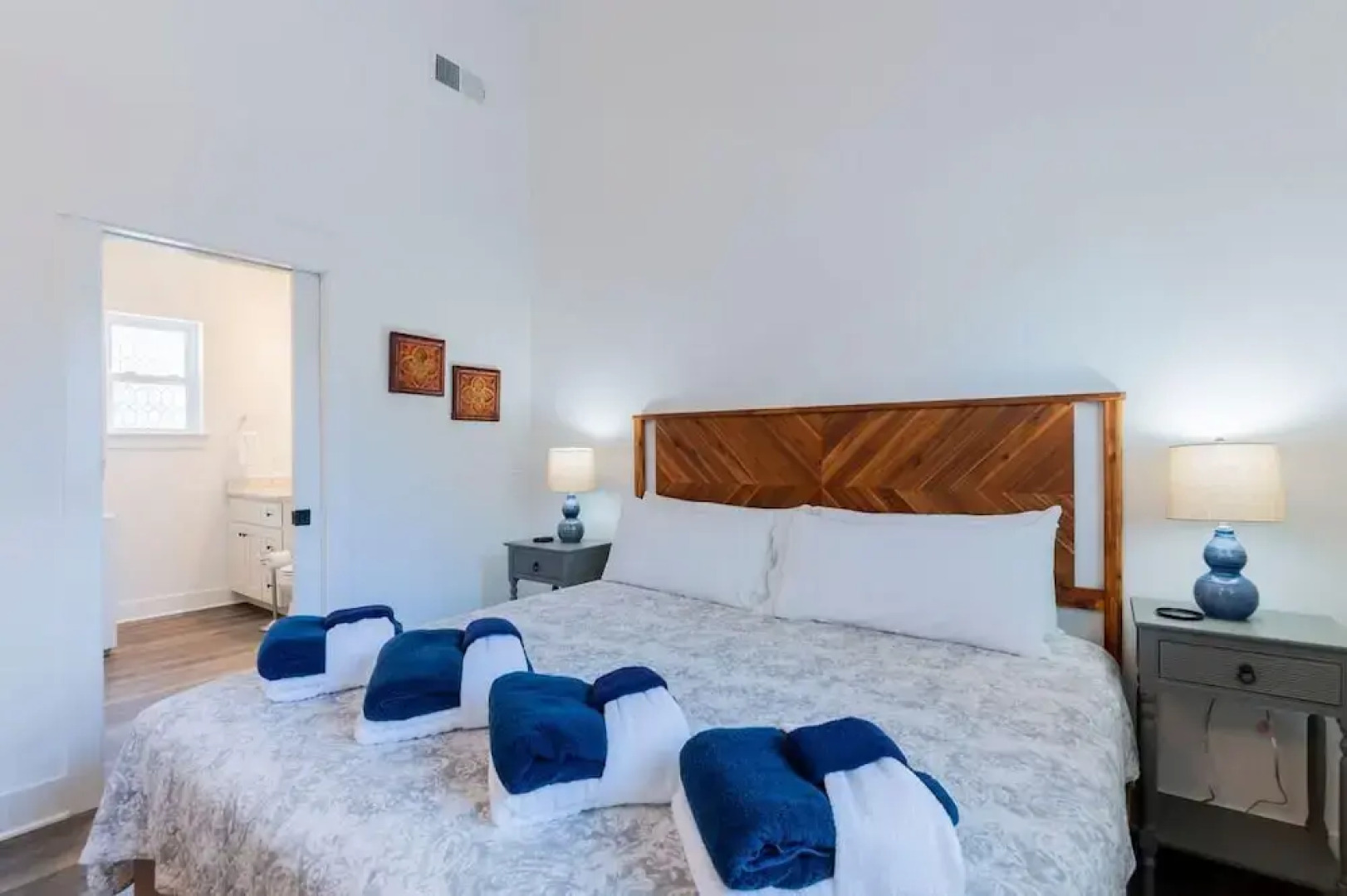 Charming Old Town Loft, Nestled in the Heart of Historic Bluffton, SC