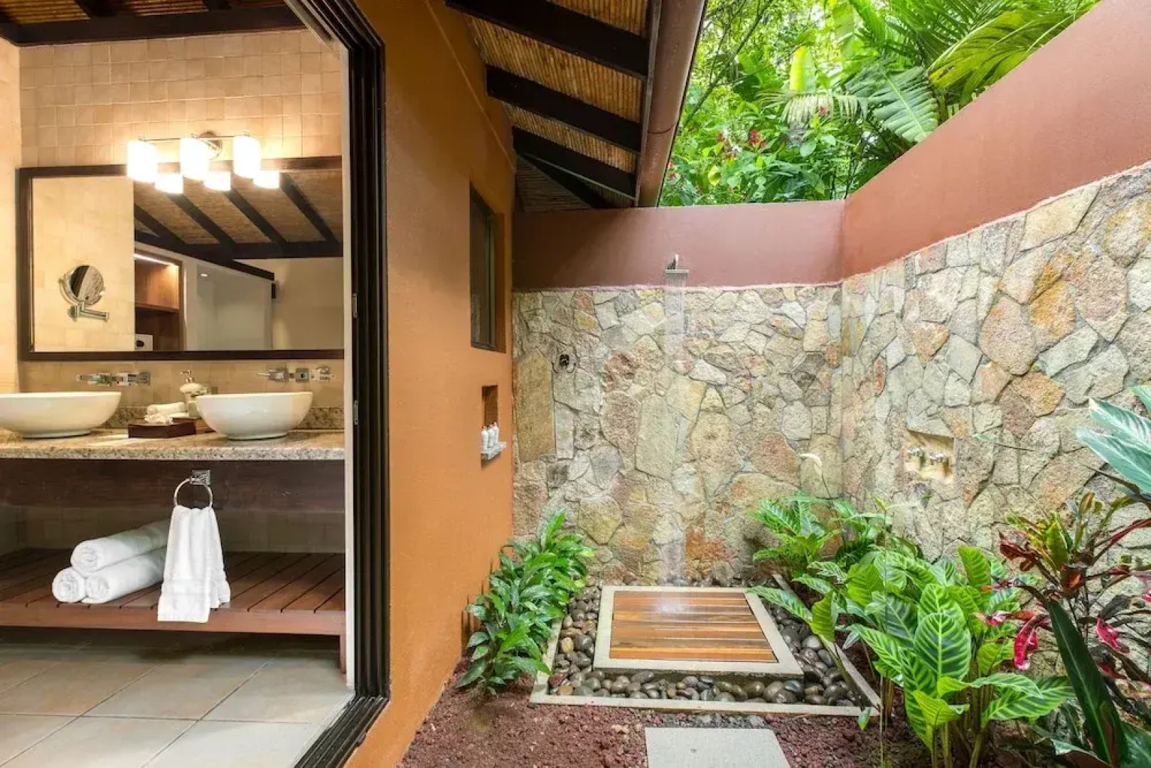 Rio Celeste Hideaway