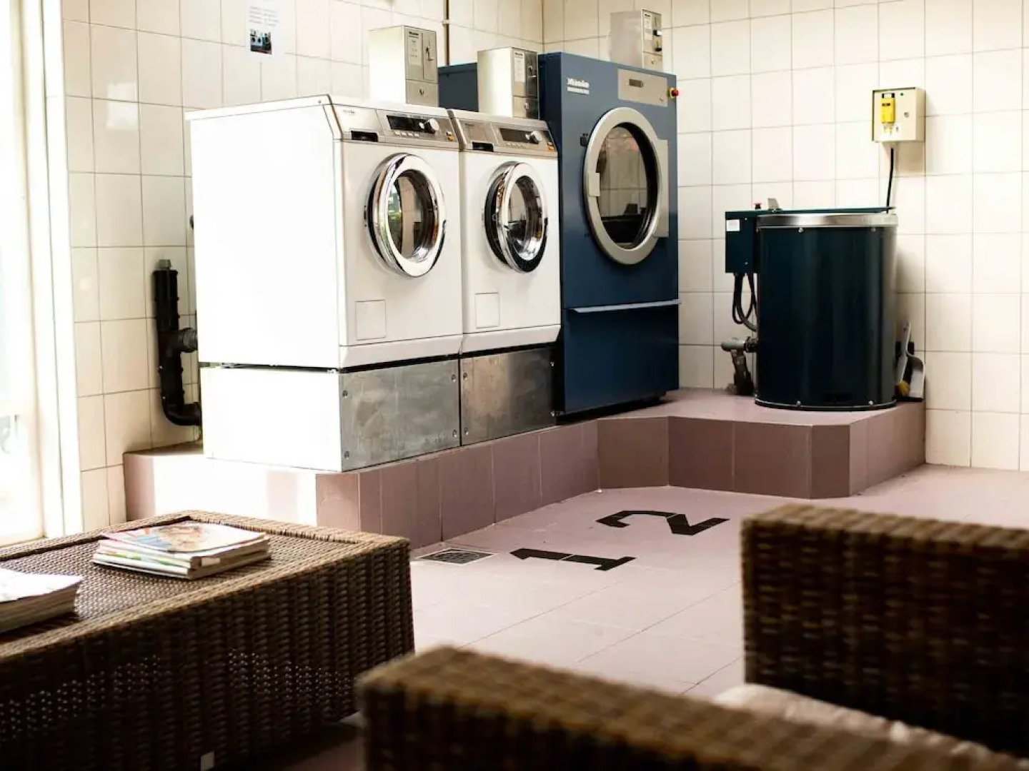 Adapted Chalet With Dishwasher, 3.5km From the sea in Egmond