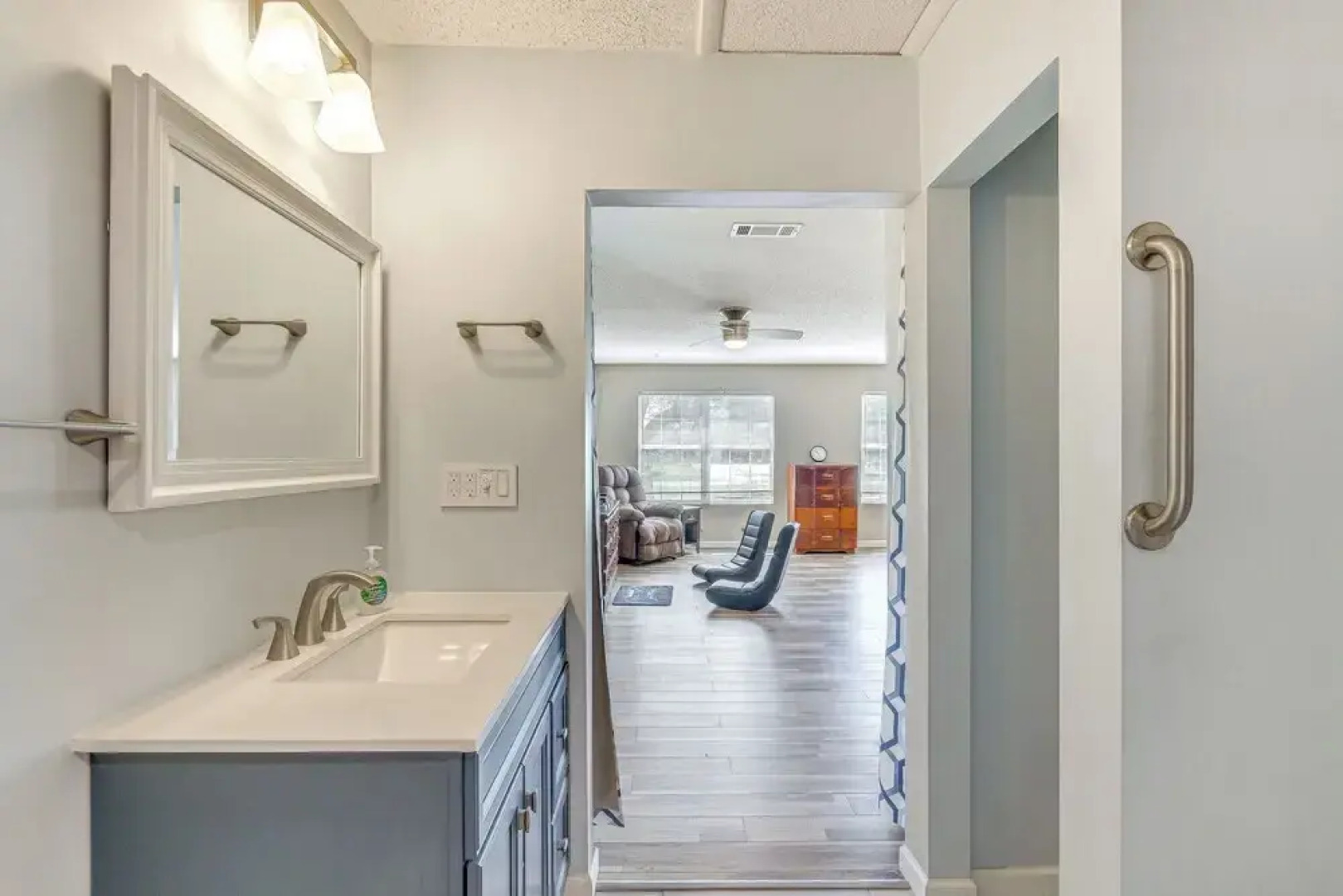 Navarre House w/ Game Room: 5 Mi to Beaches!