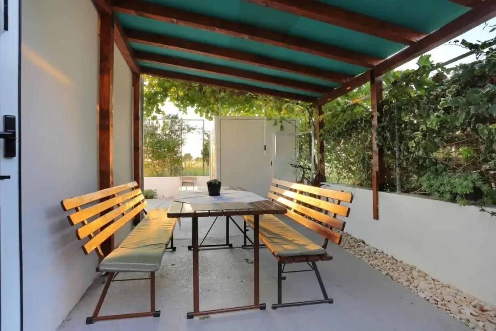 Lias - With Restaurant - A1