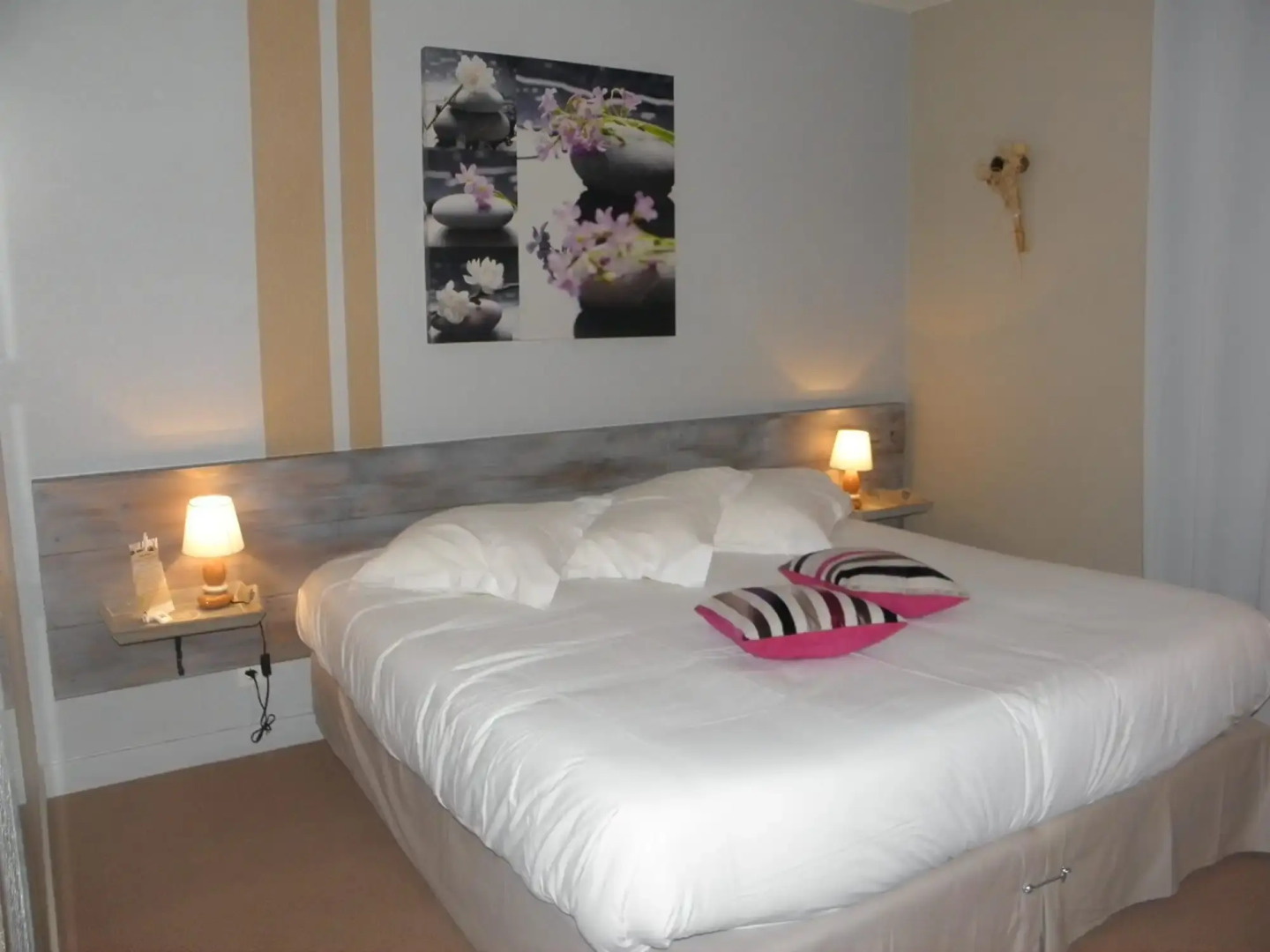 Logis Hôtel Médiéval, Montélimar Nord