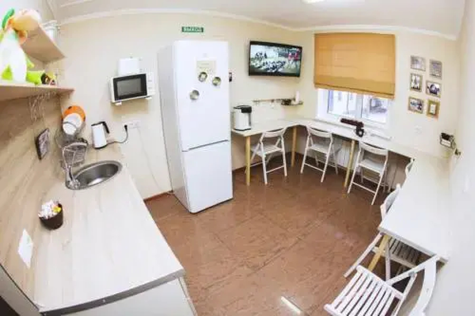 Mini-Hotel At Grandfather Lenin's