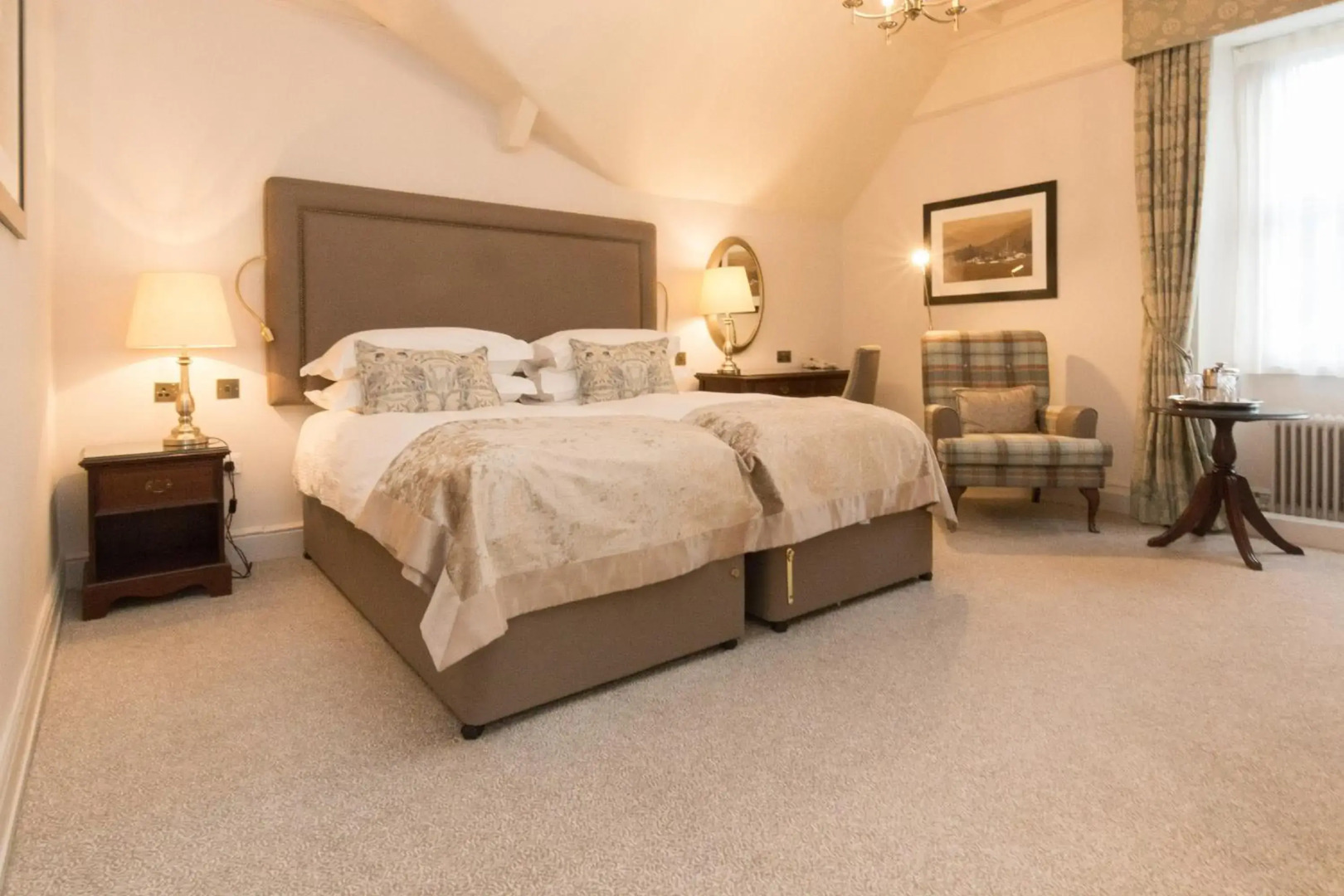 Macdonald Old England Hotel & Spa