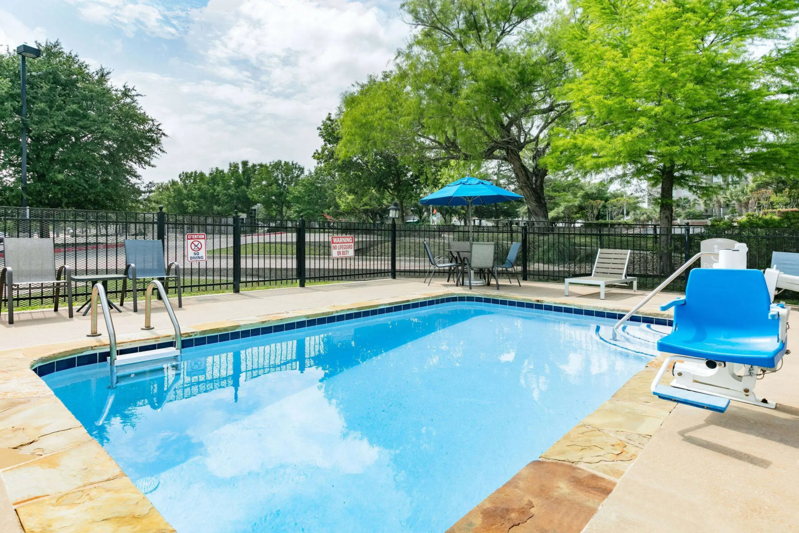 Microtel Inn & Suites by Wyndham Austin Airport