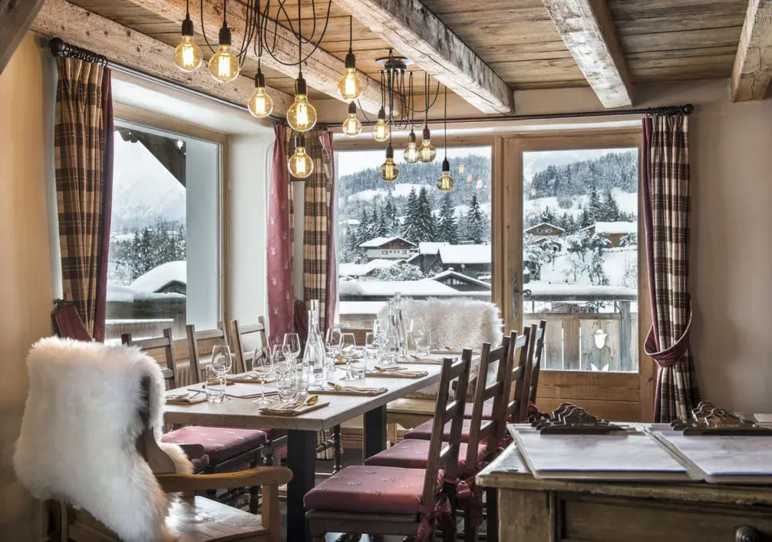 Hôtel Les Roches Fleuries