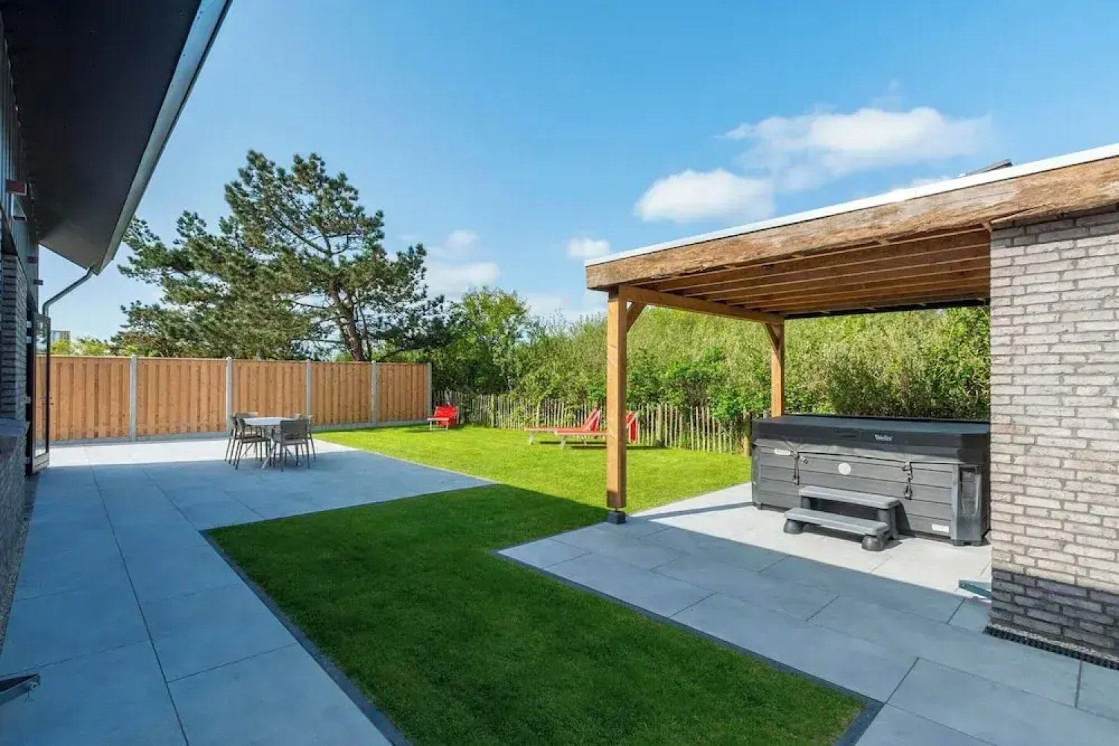 Villa Near North Holland Beach With Jacuzzi