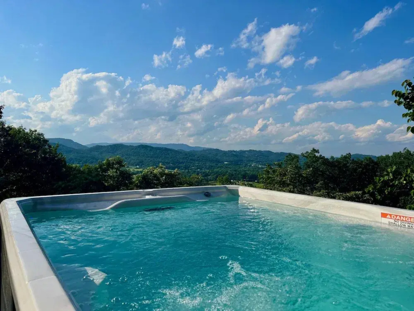 Little Greenbrier Lodge