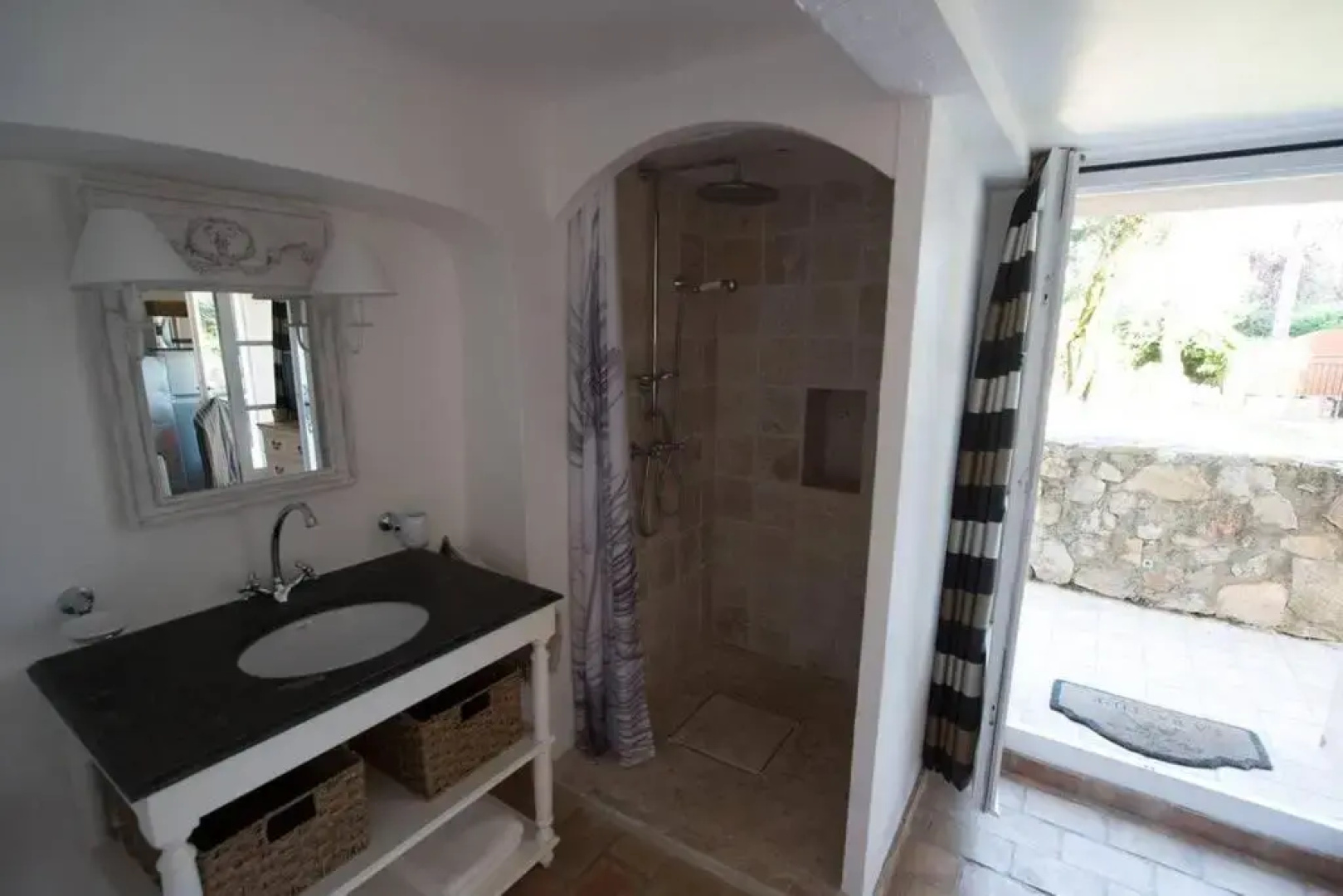 Studio Independant Dans Mas Provencal