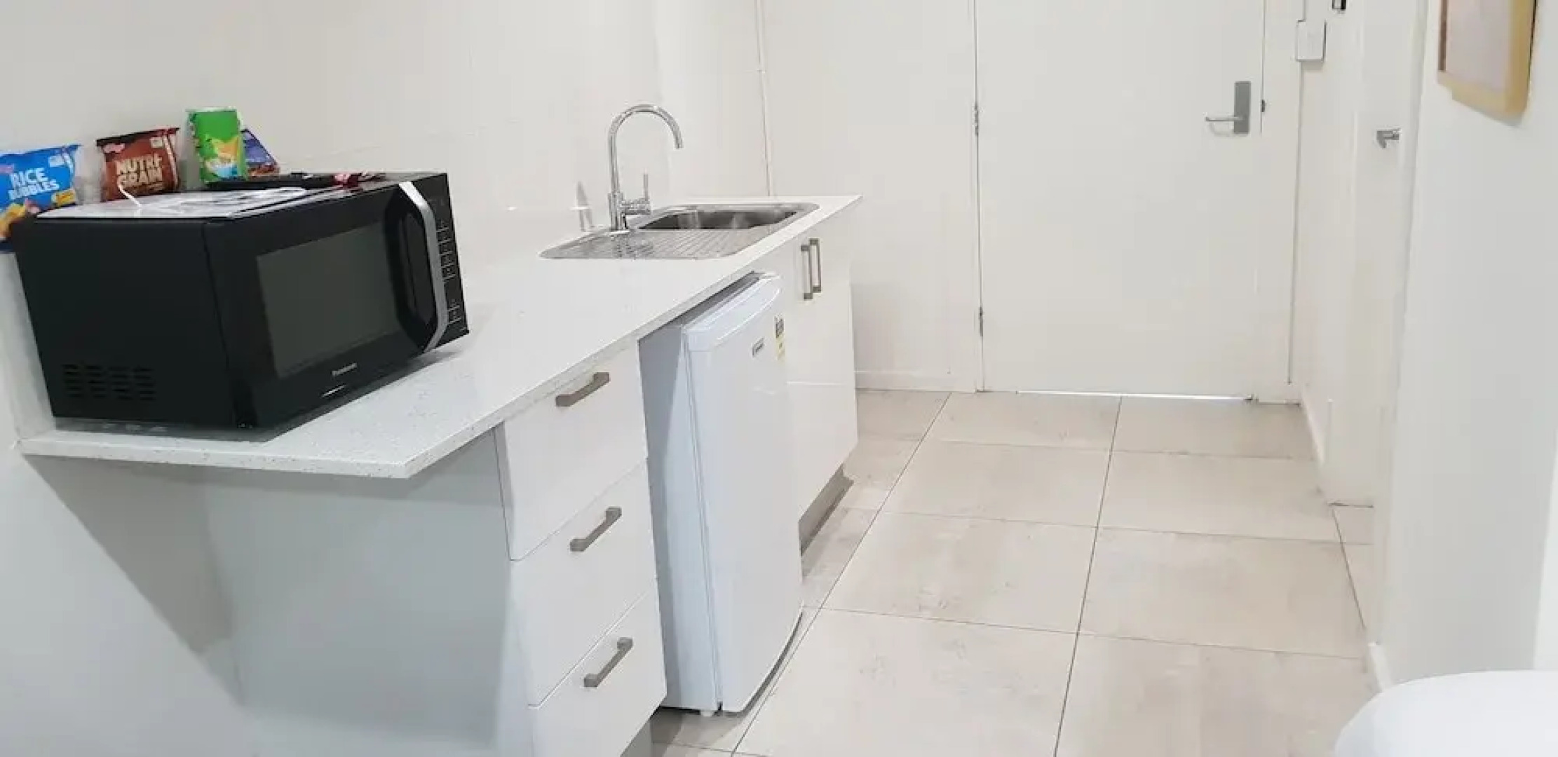 Carlton Suites