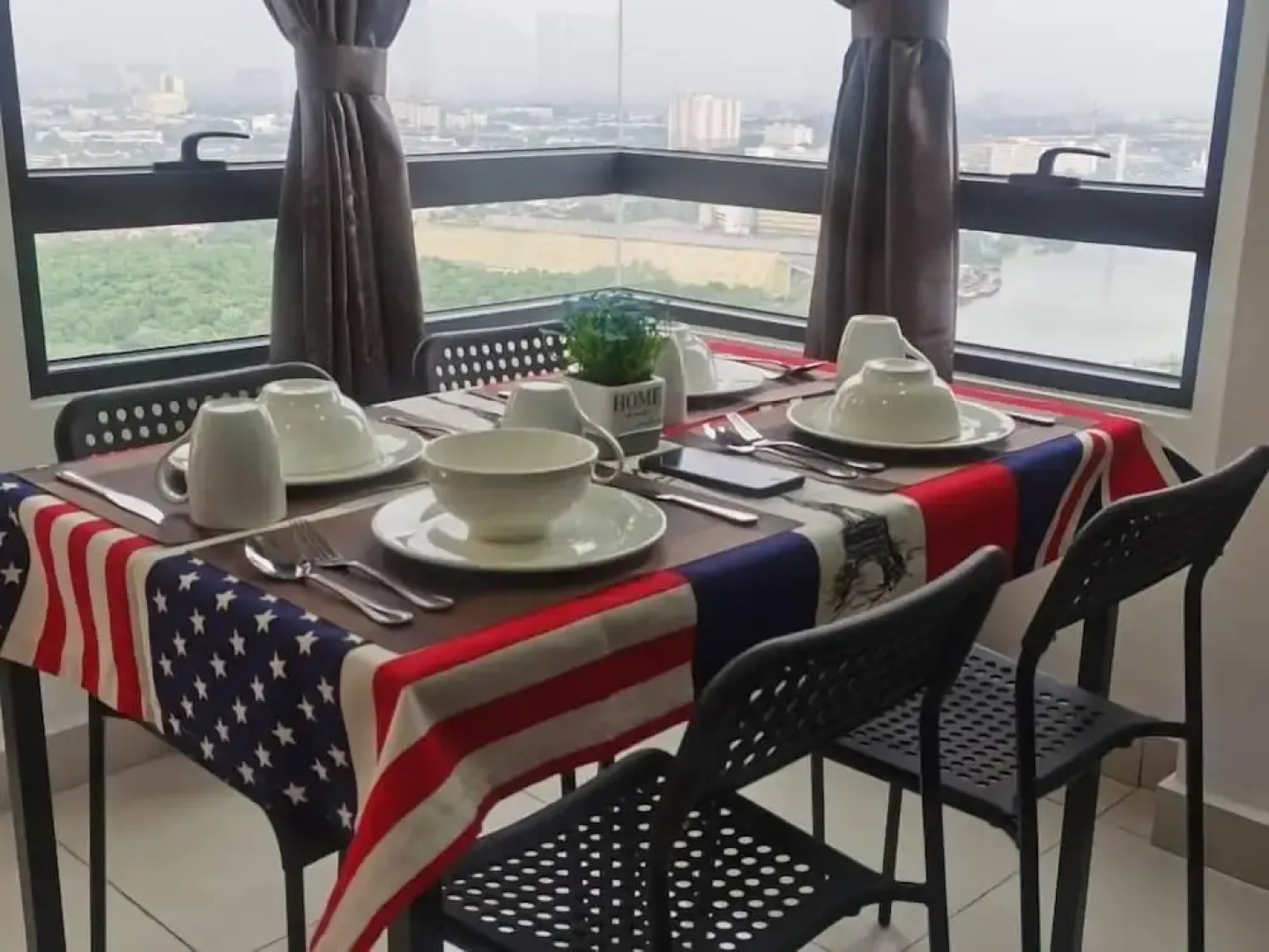 Woodsbury Suite by Homez Suite