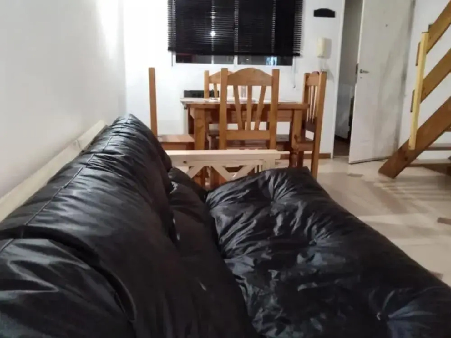 Private House - Airport