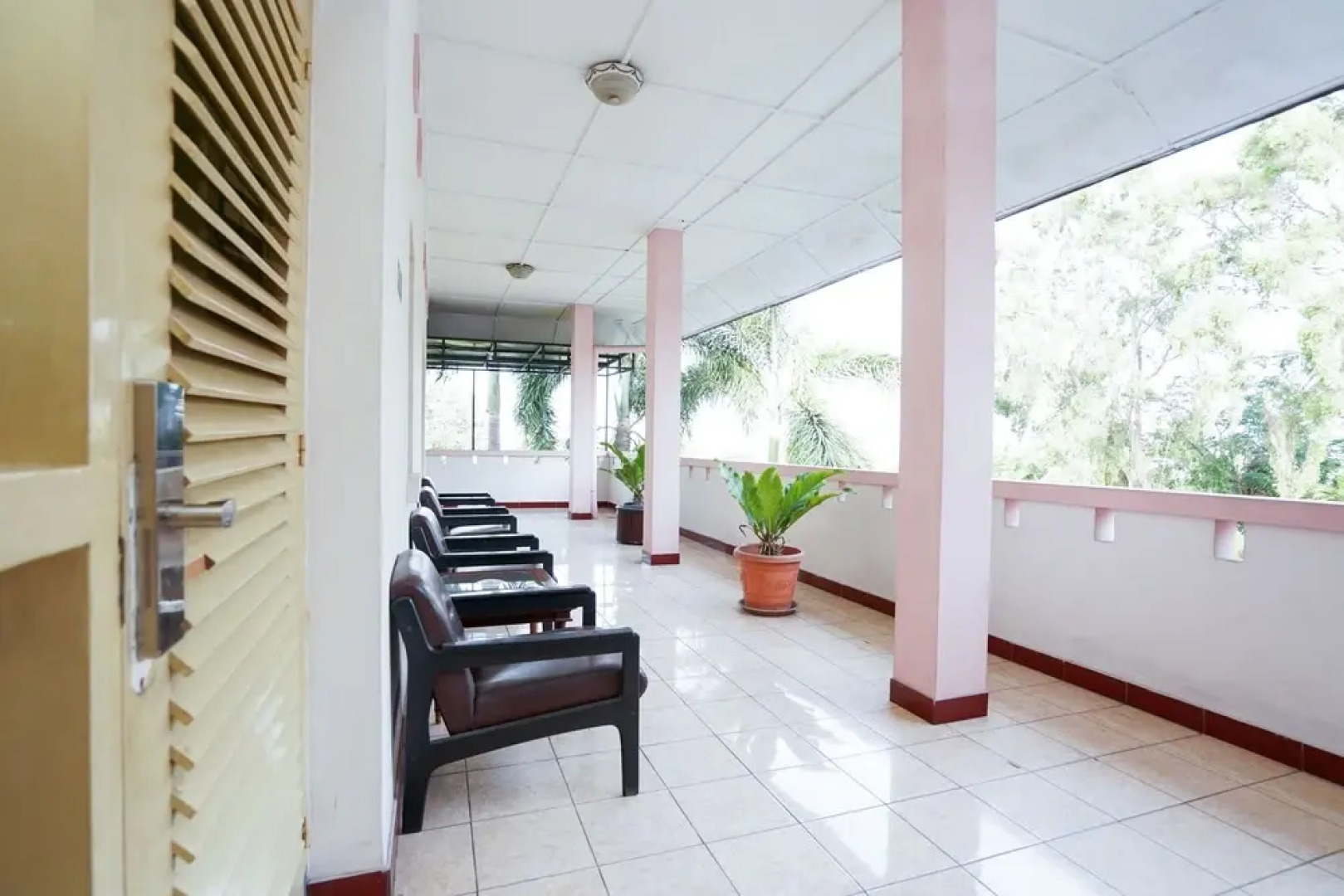 OYO 1346 Sinergi Hotel Gresik
