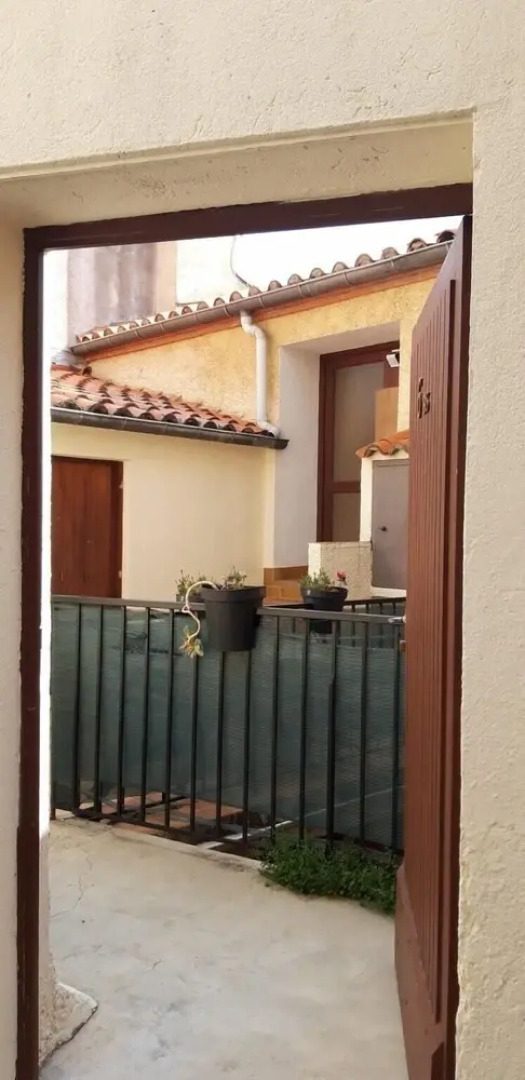 Studio in Amélie-les-bains-palalda, With Wonderful City View, Furnishe