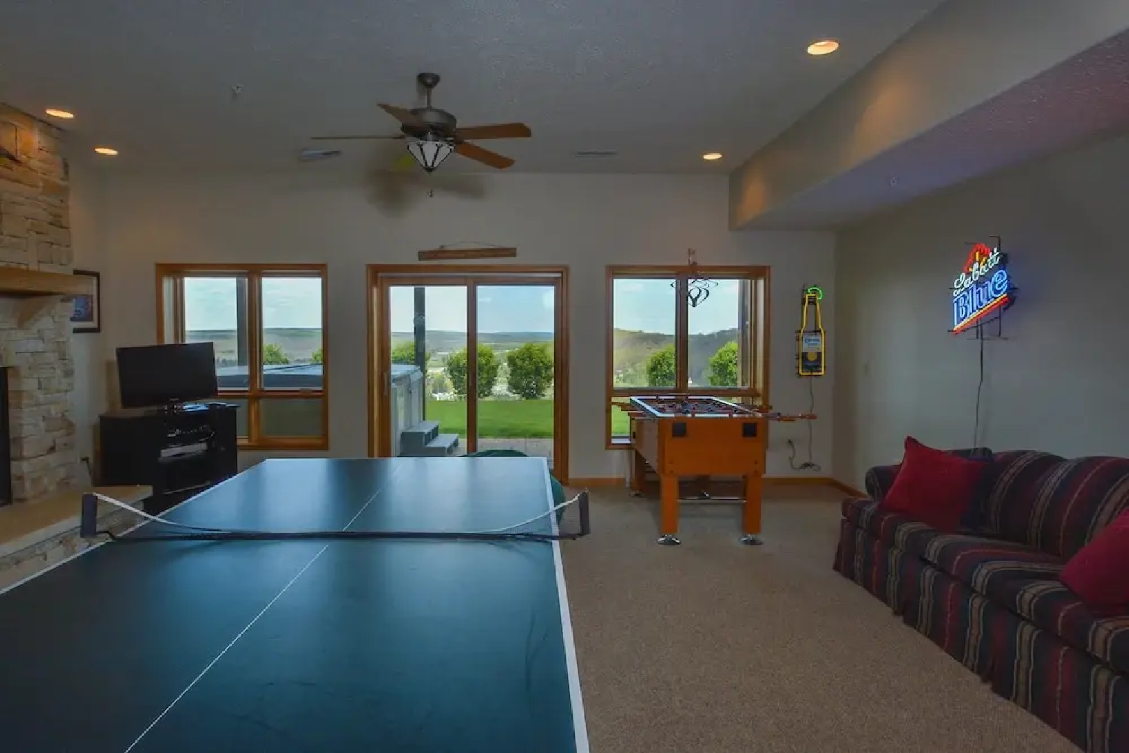 Amazing Overlook 3 Bedroom Townhome