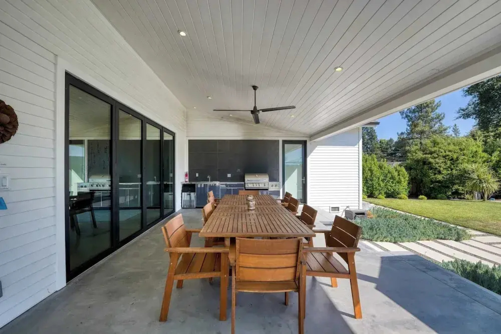 Luxe, Pool, Spa, Fire Pit, Game Room, Piano Sonoma Pool Retreat by Avantstay