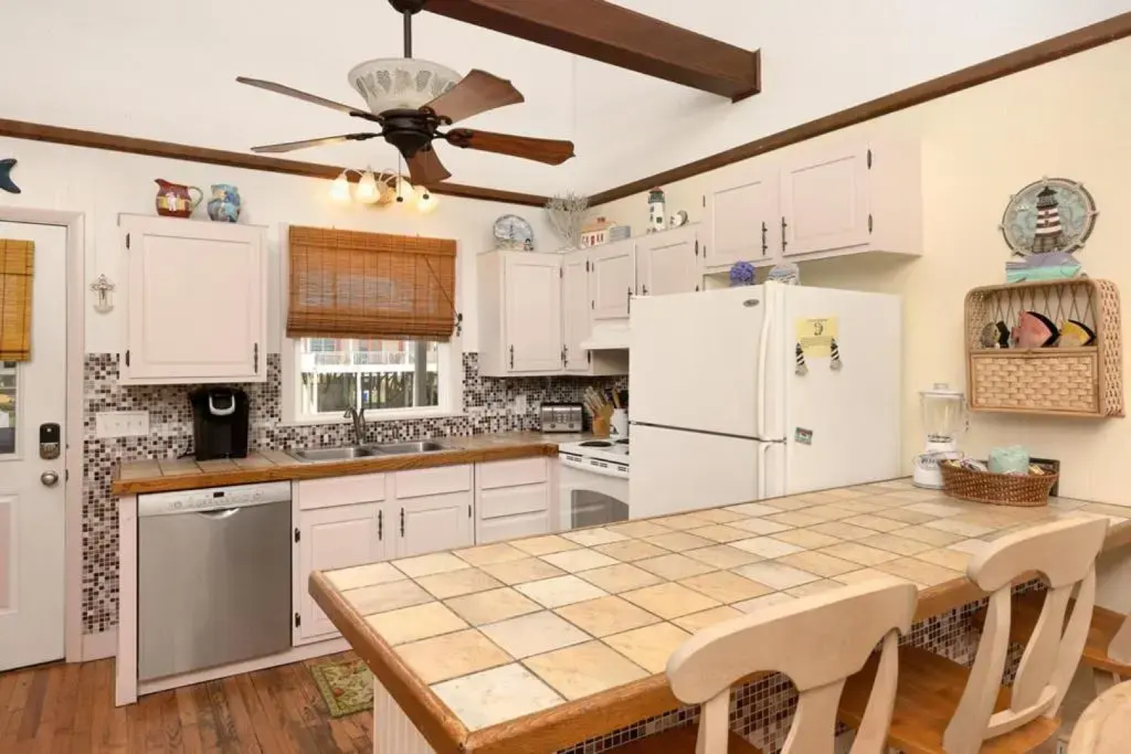 A Summer Fling by Oak Island Accommodations