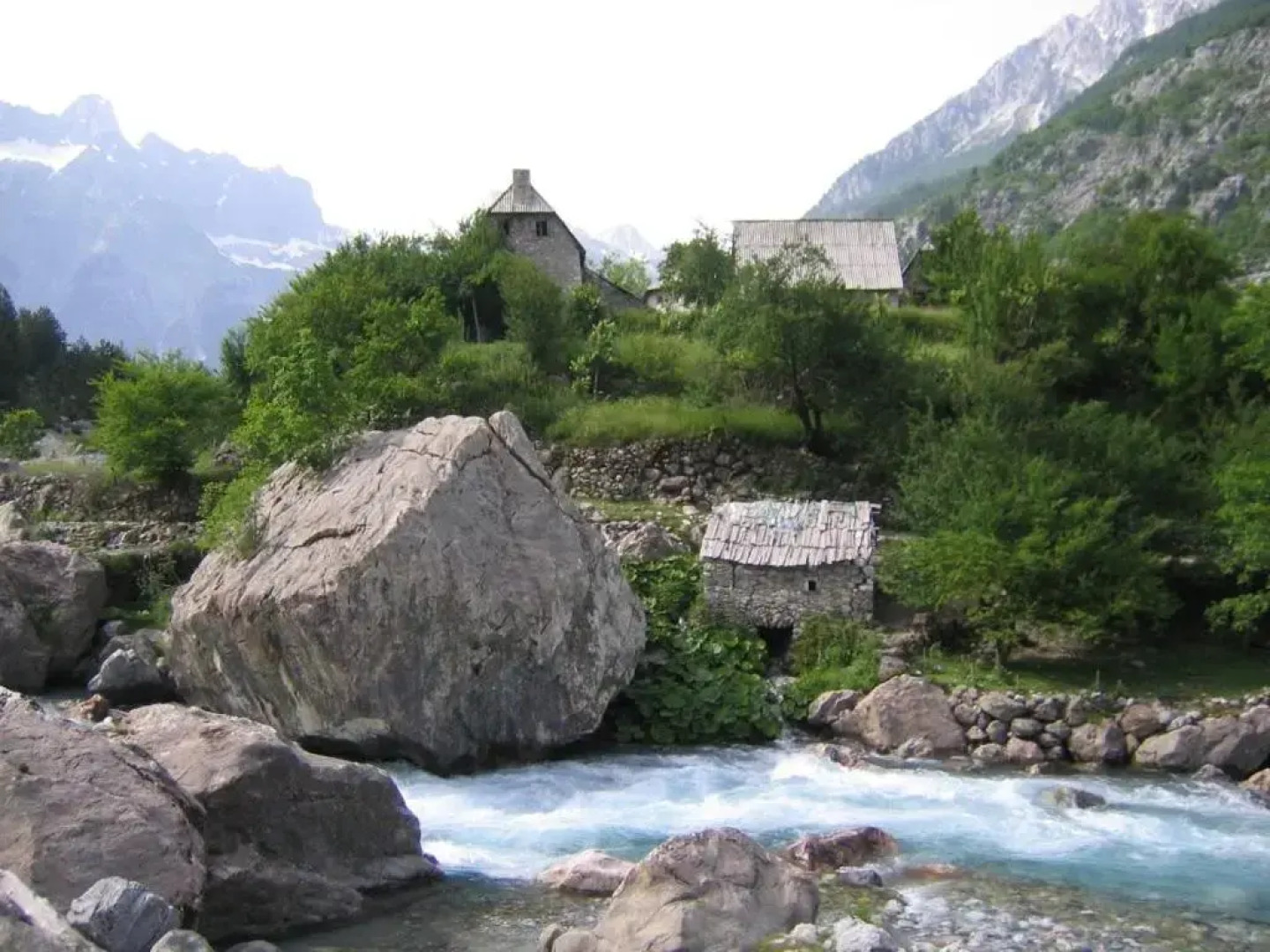 Guesthouse Dritan Tethorja