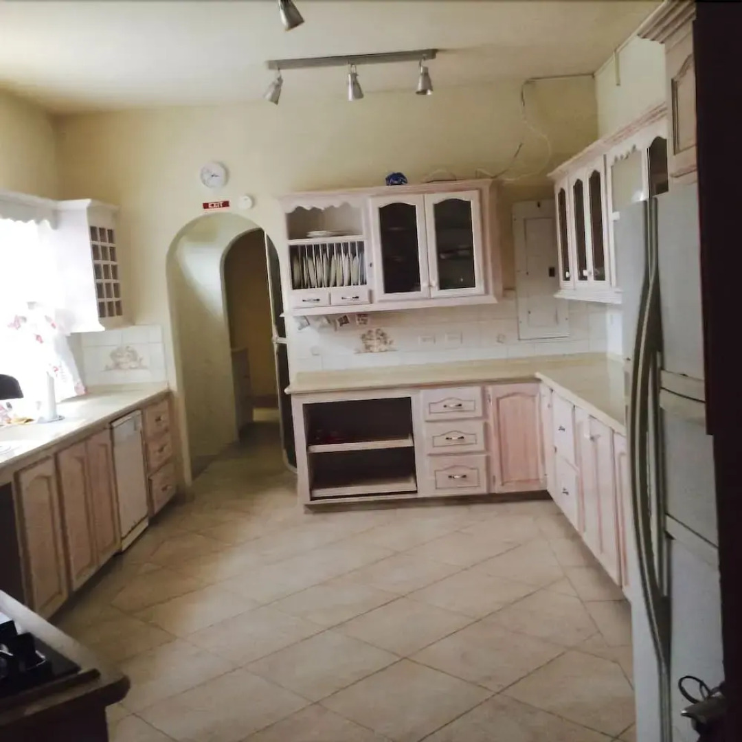 West Coast Apartment Motel