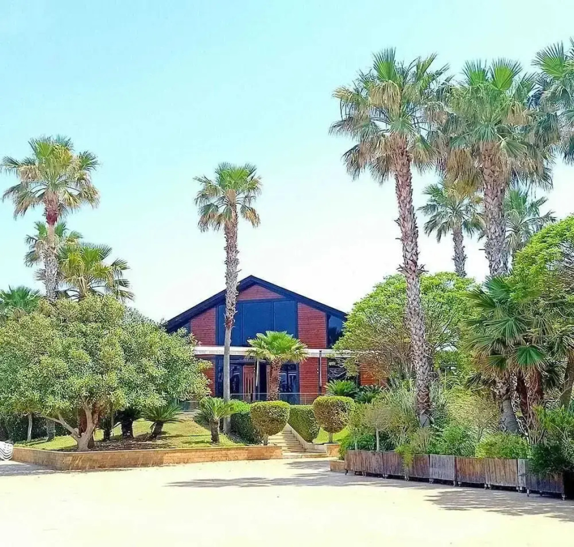 Turquoise Beach Resort